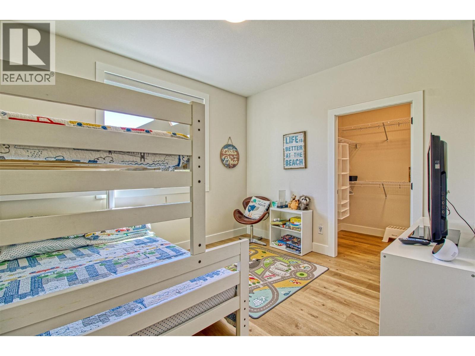 FINTRY, British Columbia, V1Z 3V1, CA, 4 Bedrooms Bedrooms, ,2 BathroomsBathrooms,Residential,For Sale,1950082