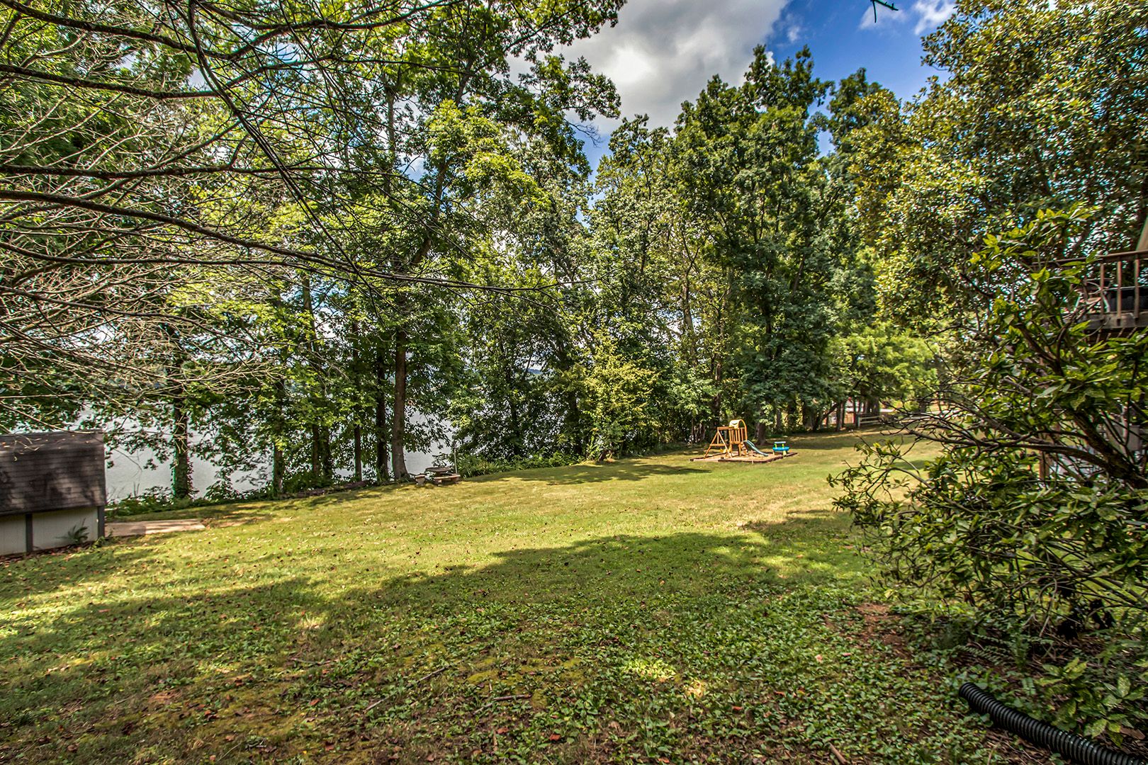 Harriman, Tennessee, 37748, United States, 3 Bedrooms Bedrooms, ,3 BathroomsBathrooms,Residential,For Sale,2011405