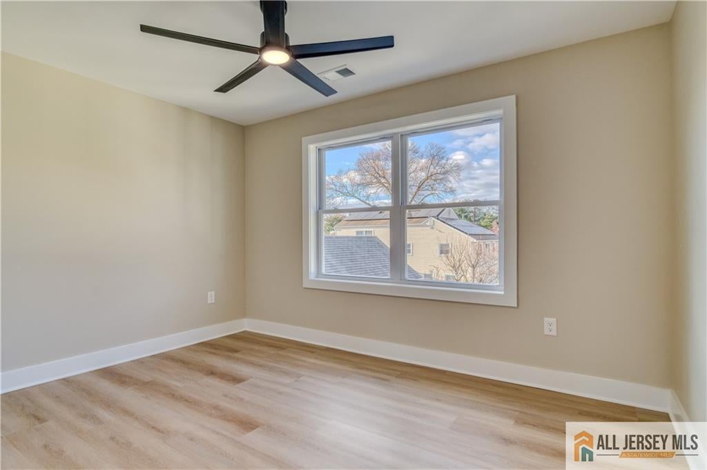 South River, New Jersey, 08882, United States, 5 Bedrooms Bedrooms, ,4 BathroomsBathrooms,Residential,For Sale,1995438