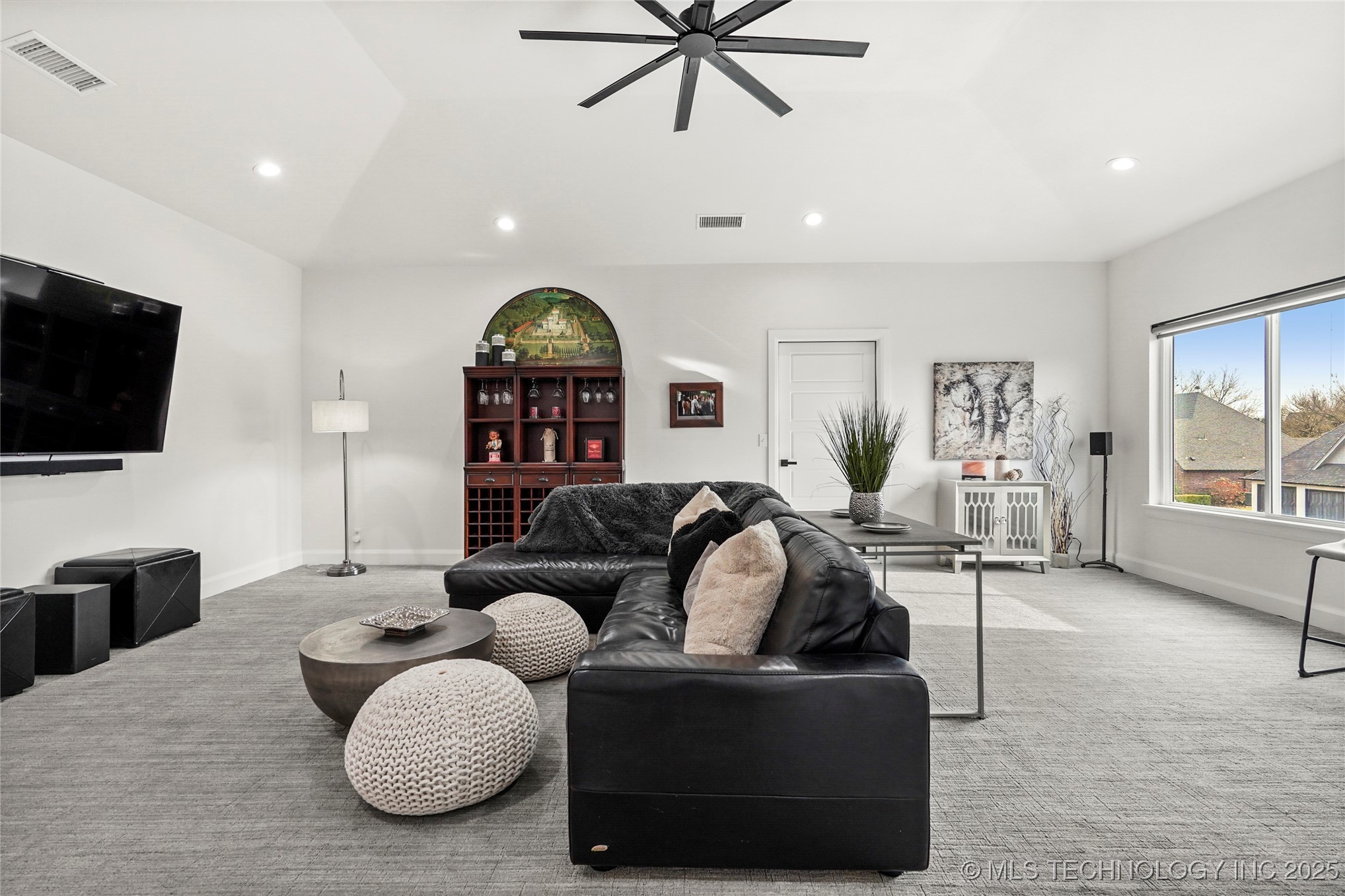 Broken Arrow, Oklahoma, 74014, United States, 3 Bedrooms Bedrooms, ,4 BathroomsBathrooms,Residential,For Sale,1997377