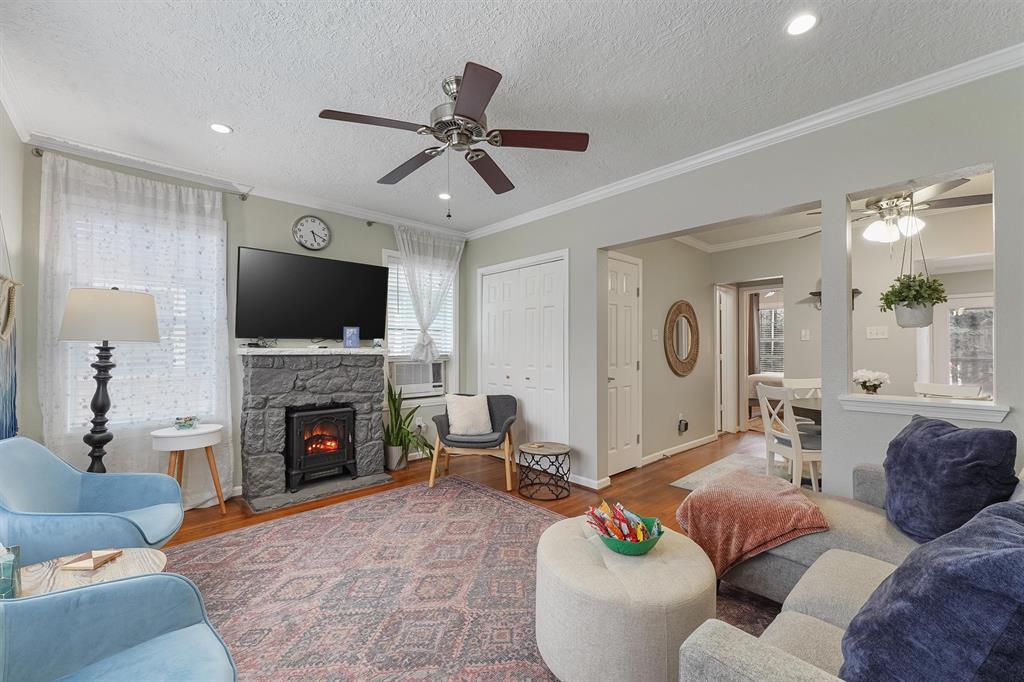 403 W Polk Street, Houston, Texas, 77019, United States, ,Residential,For Sale,403 W Polk Street,1554768