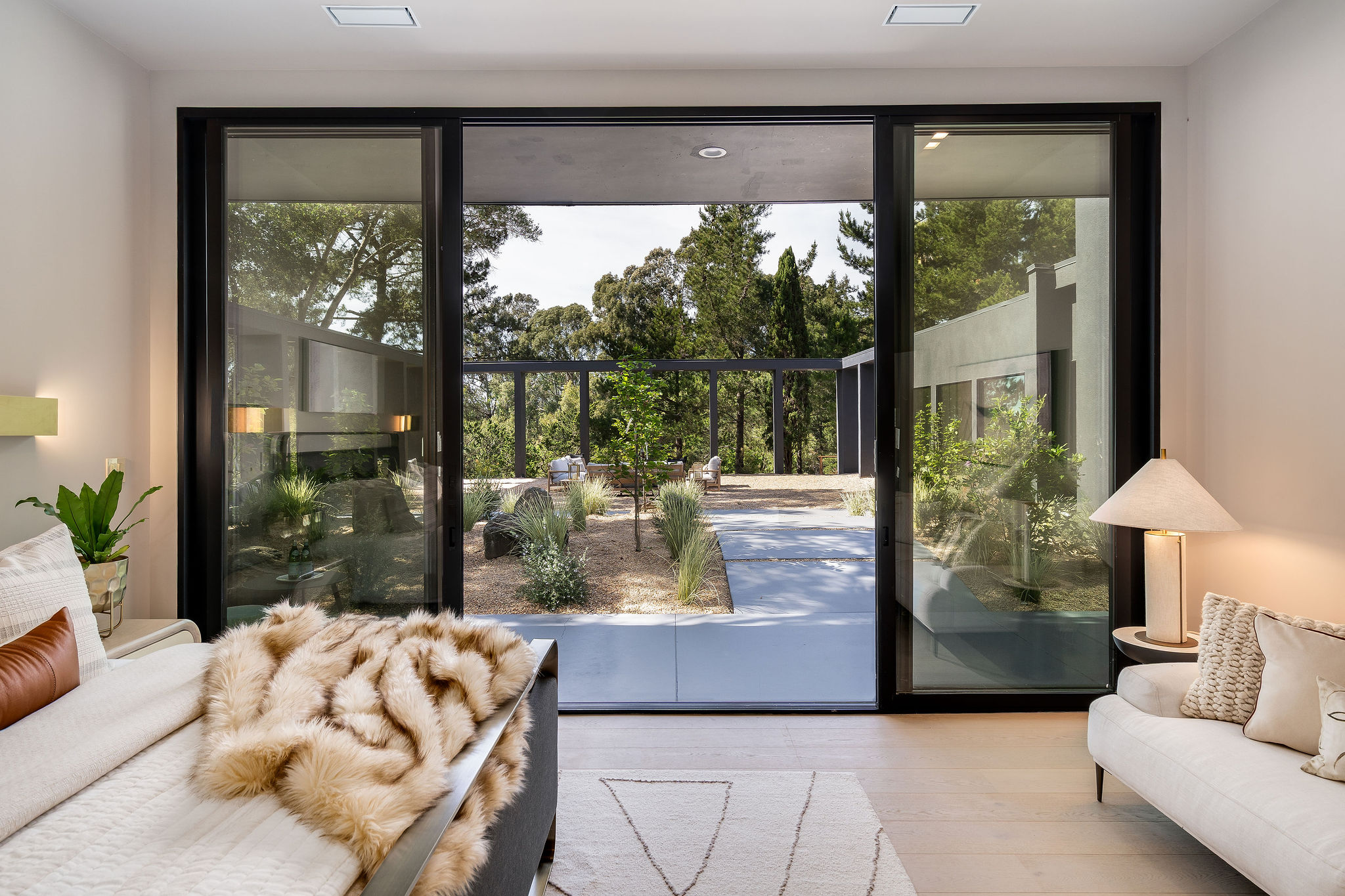  5645 Bacon Road - 物件實景