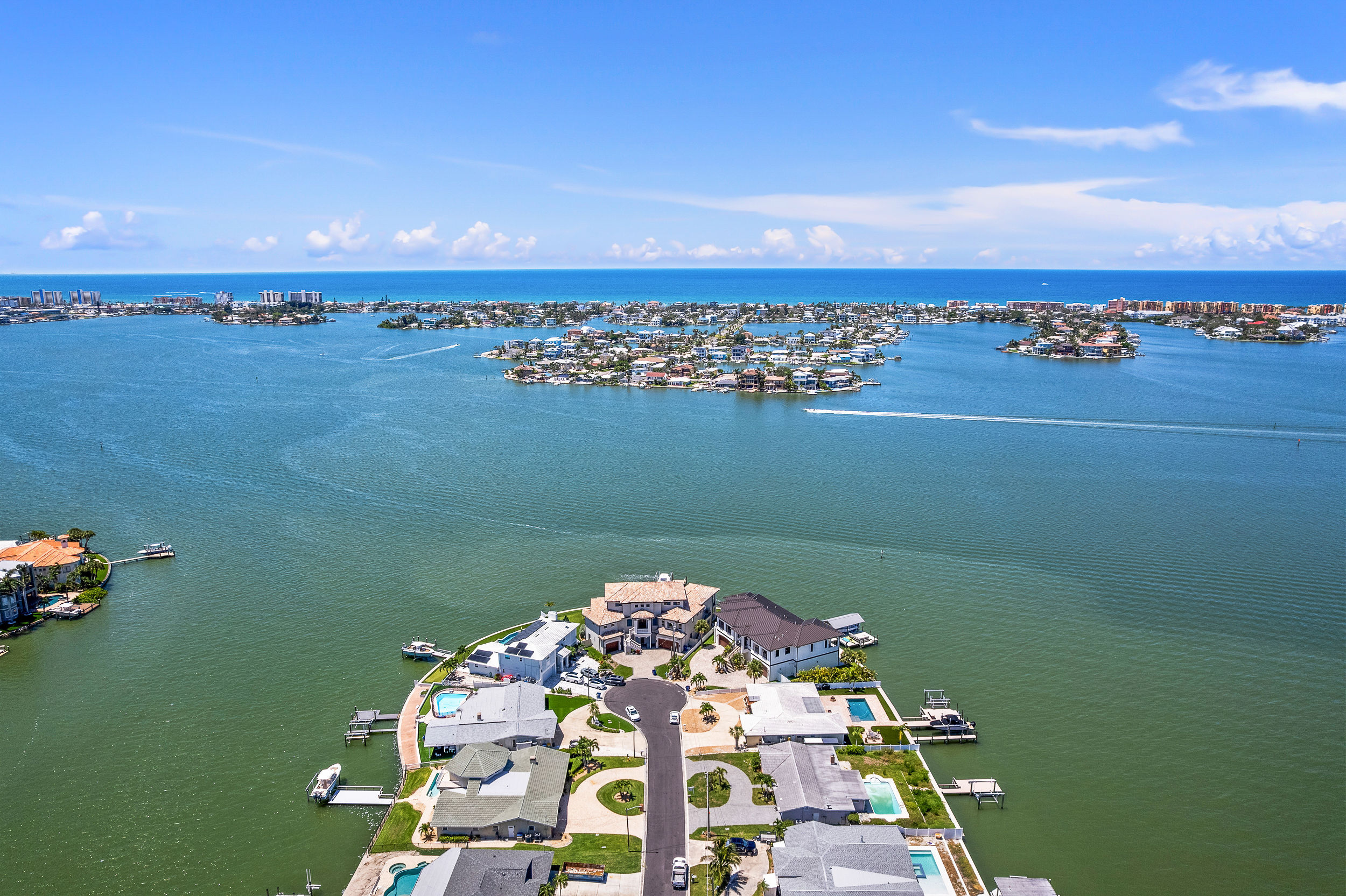 Seminole, Florida, 33772, United States, 3 Bedrooms Bedrooms, ,3 BathroomsBathrooms,Residential,For Sale,1900666