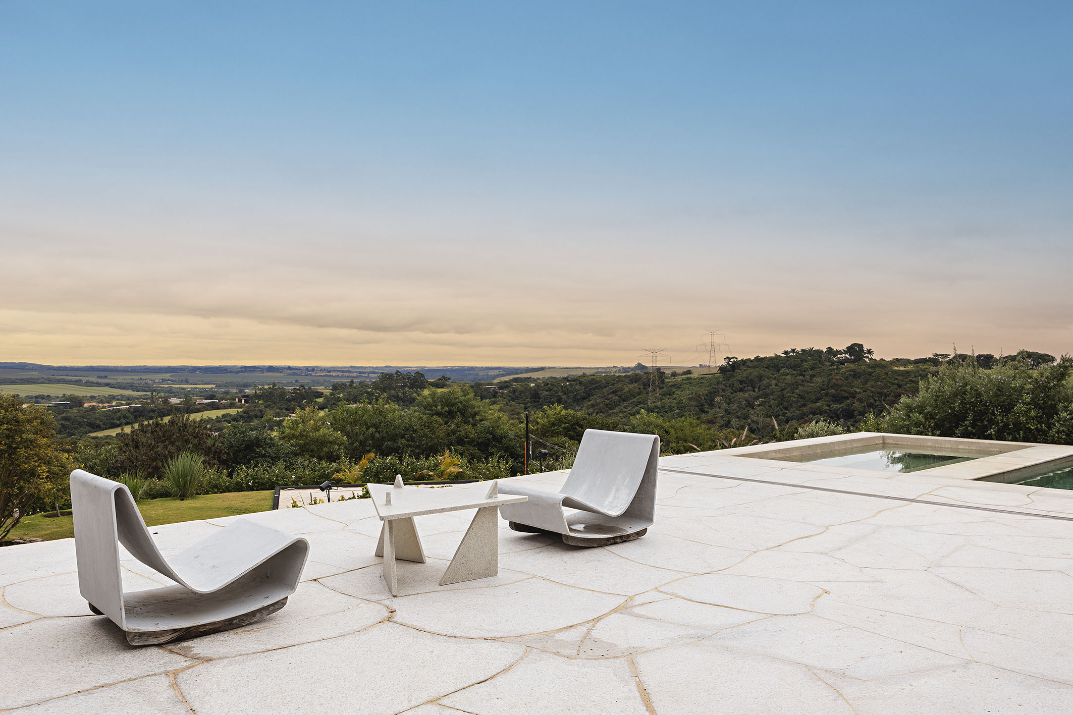  French-Inspired Residence on an Expansive Estate at Fazenda Boa Vista - 物件實景