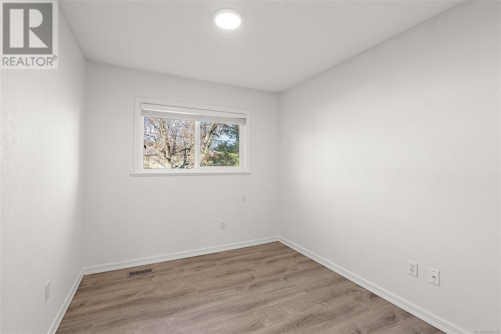 SIDNEY, British Columbia, V8L 2T6, CA, 3 Bedrooms Bedrooms, ,2 BathroomsBathrooms,Residential,For Sale,1906024