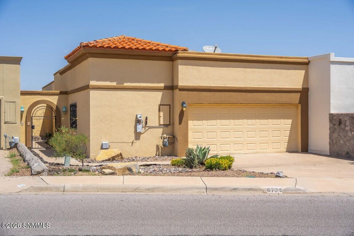 Camino Blanco , Las Cruces, NM 88007