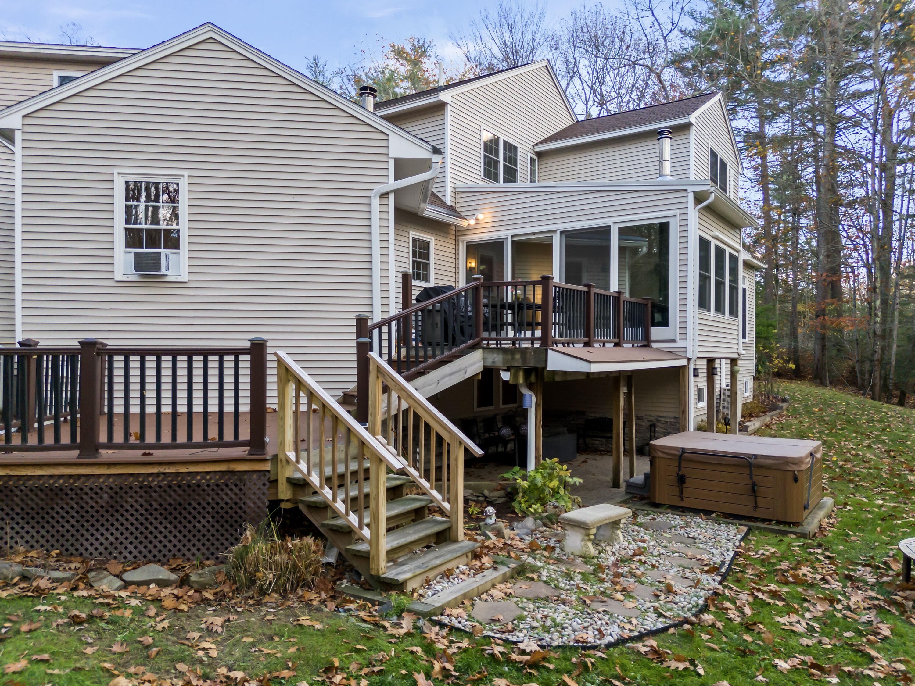 Ogunquit, Maine, 03907, United States, ,4 BathroomsBathrooms,Residential,For Sale,1830801