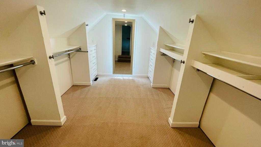 Woodbridge, Virginia, 22193, United States, 3 Bedrooms Bedrooms, ,3 BathroomsBathrooms,Residential,For Sale,1977402