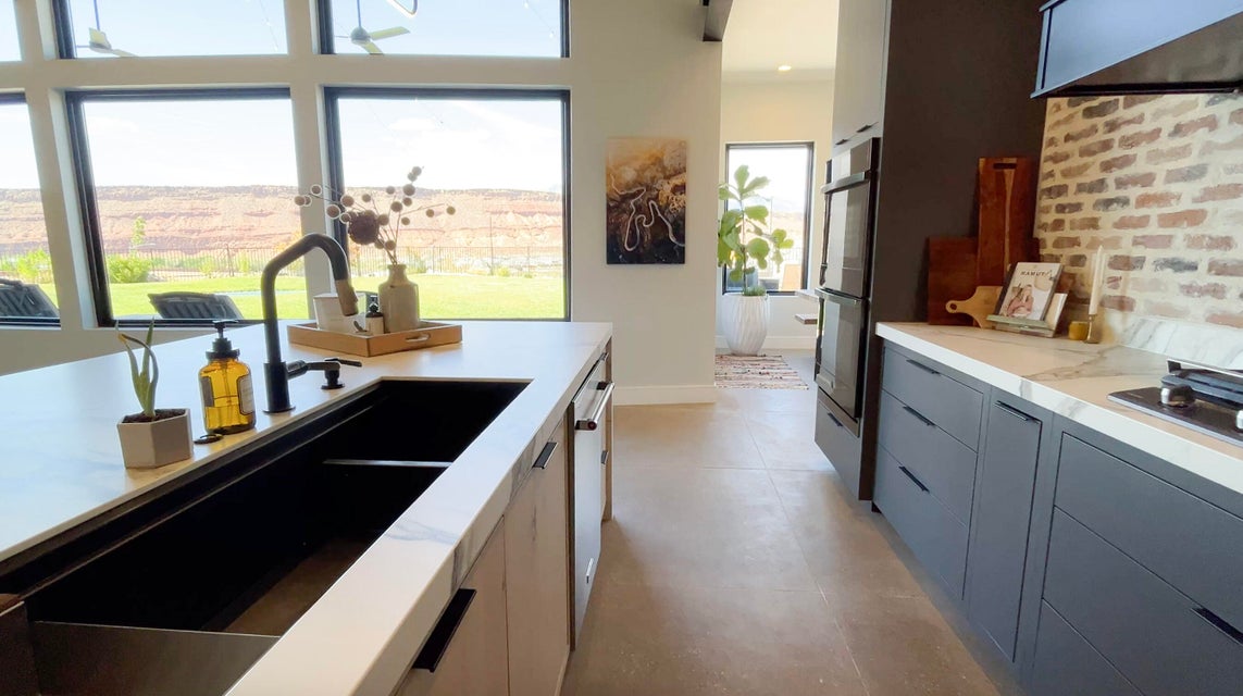 Washington, Utah, 84780, United States, 4 Bedrooms Bedrooms, ,4 BathroomsBathrooms,Residential,For Sale,1998221