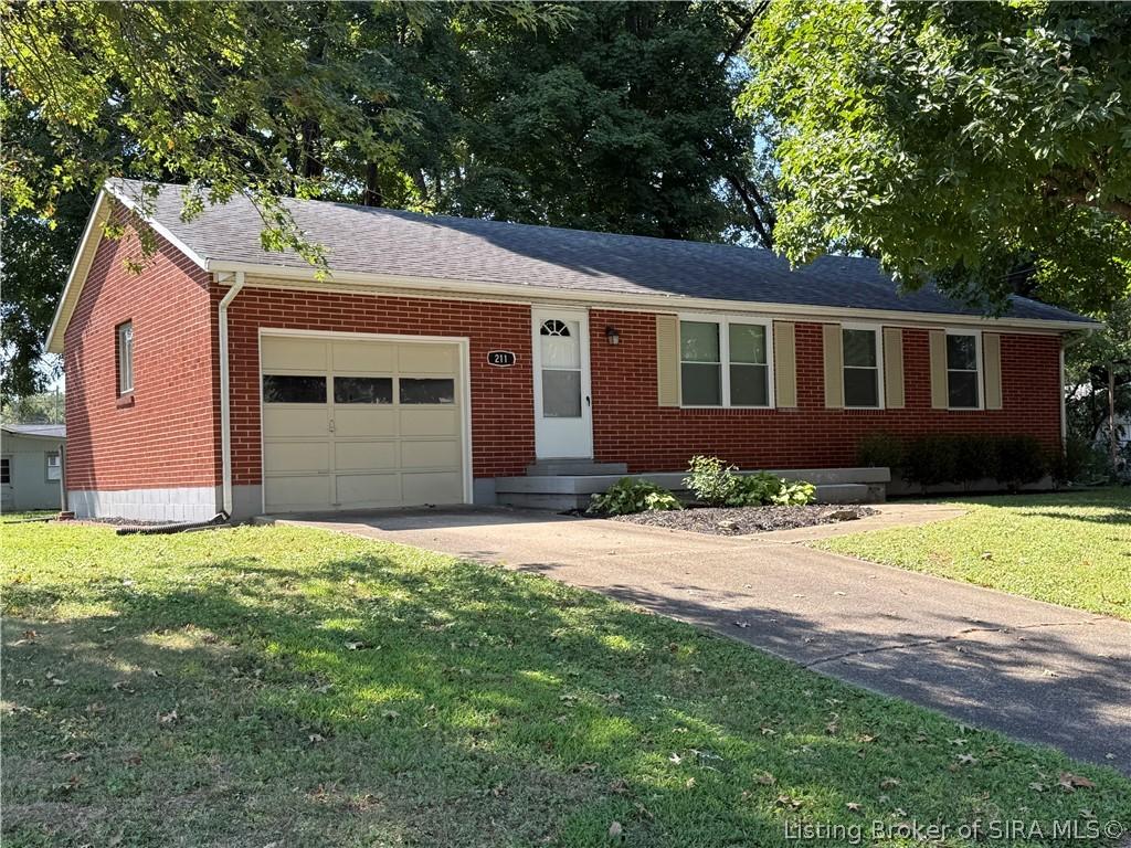 Fairwood Dr, Jeffersonville, IN 47130