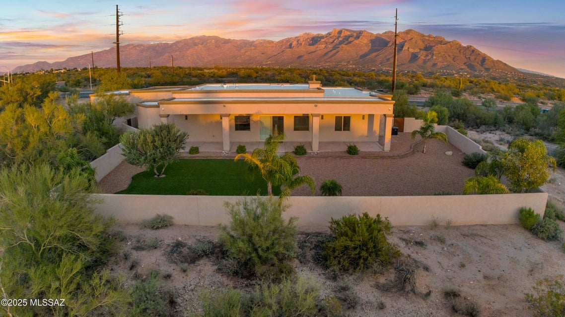 Oro Valley, Arizona, 85742, United States, 4 Bedrooms Bedrooms, ,4 BathroomsBathrooms,Residential,For Sale,1978963