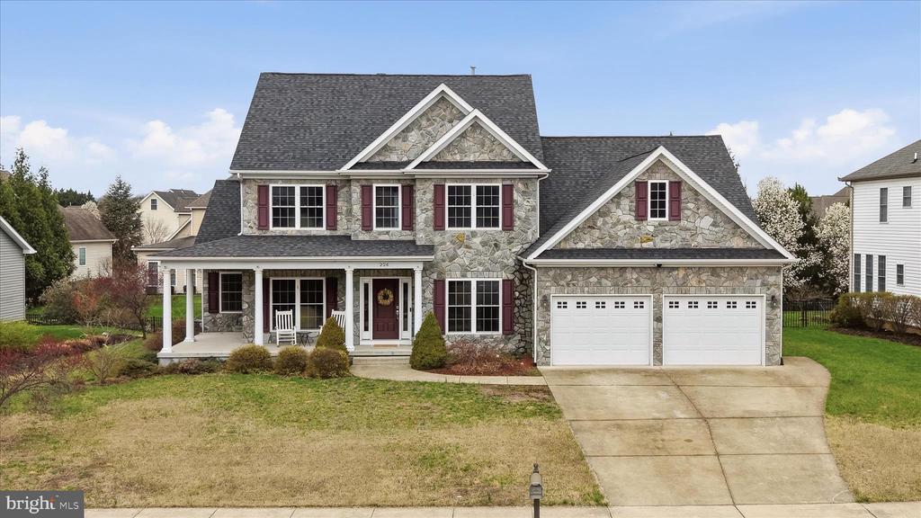 Winchester, Virginia, 22602, United States, 6 Bedrooms Bedrooms, ,5 BathroomsBathrooms,Residential,For Sale,2032756