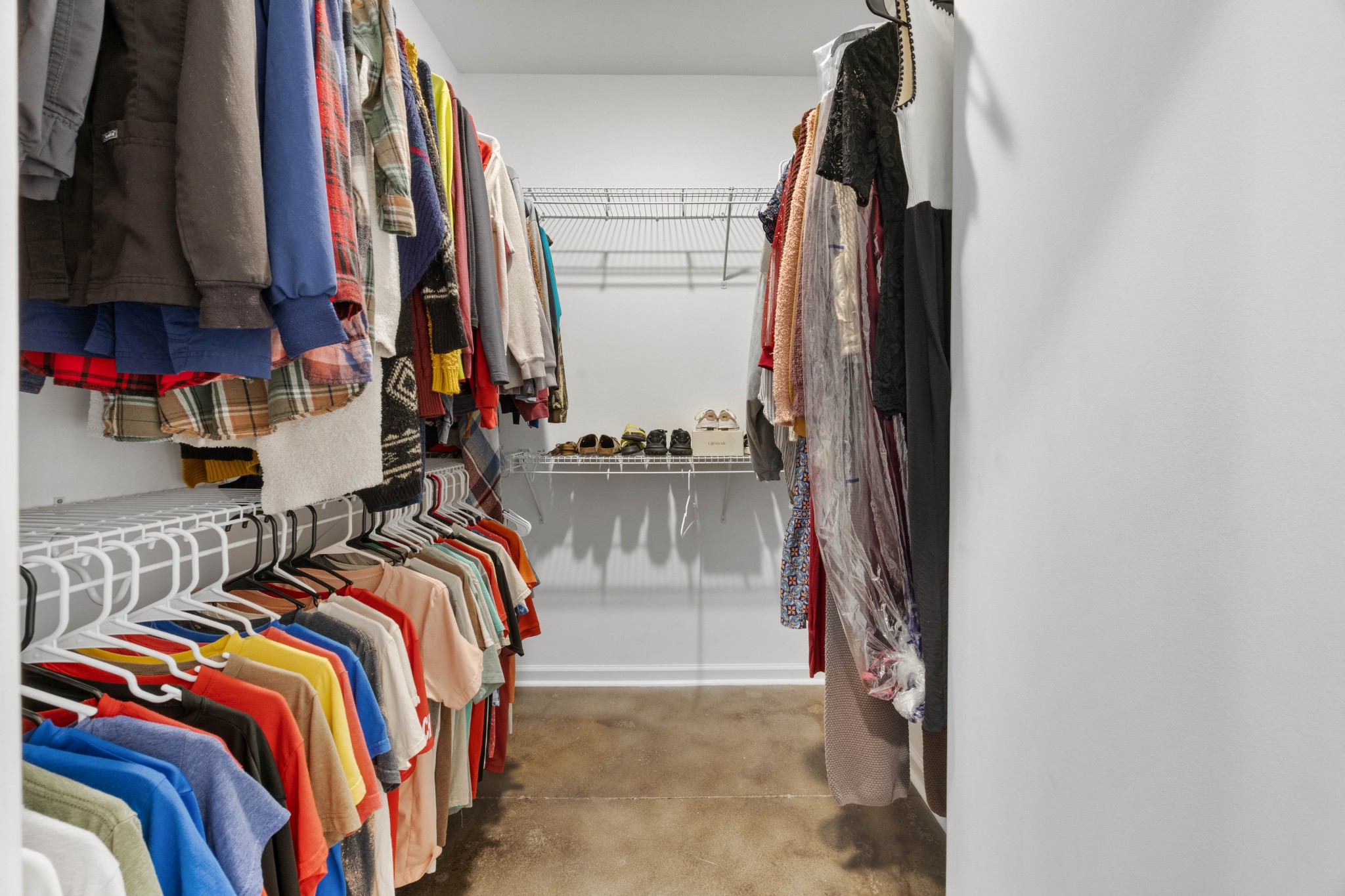 Indian Mound, Tennessee, 37079, United States, 3 Bedrooms Bedrooms, ,2 BathroomsBathrooms,Residential,For Sale,1866881