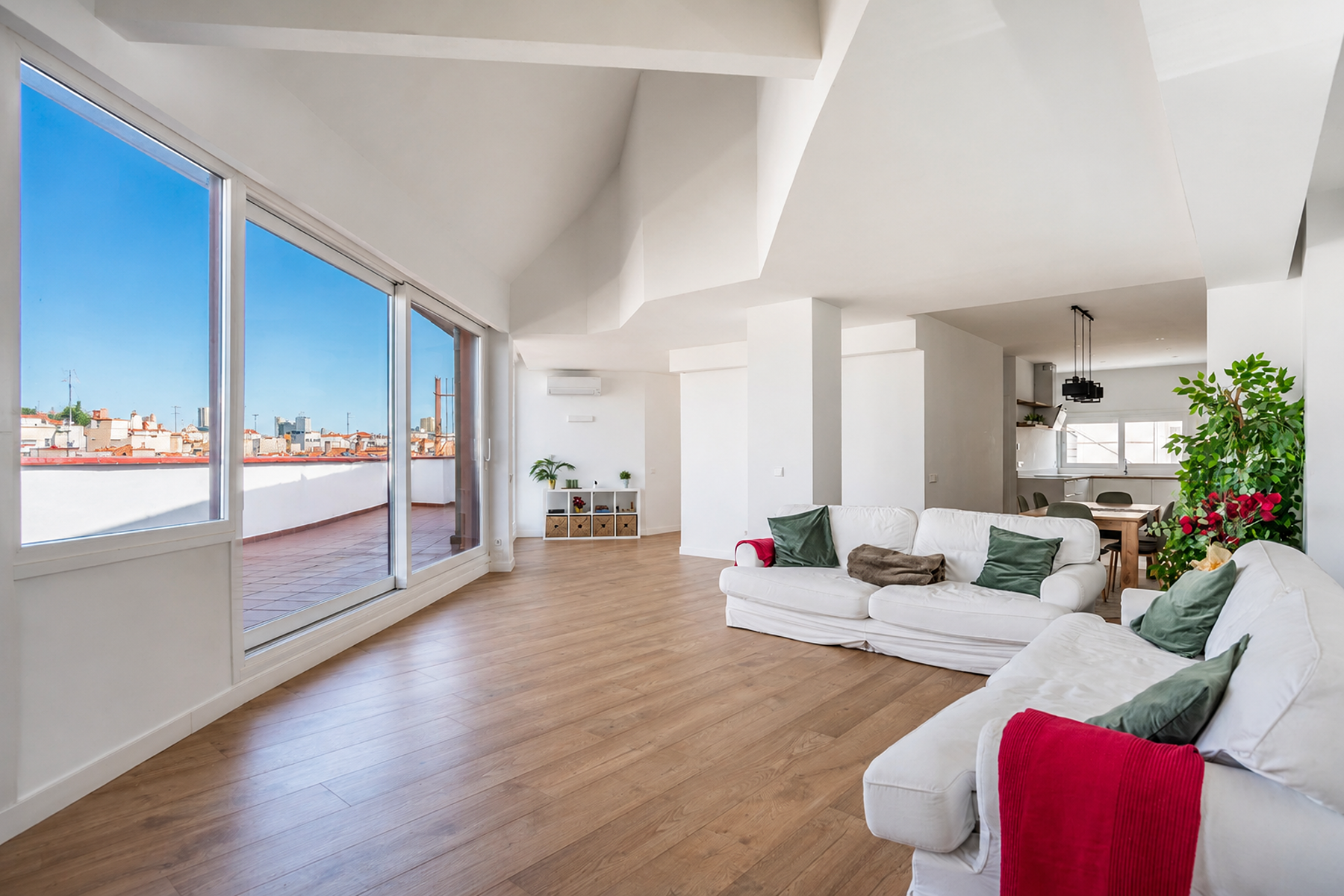  Penthouse with 5 bedrooms and terrace in the heart of Madrid. - 物件實景