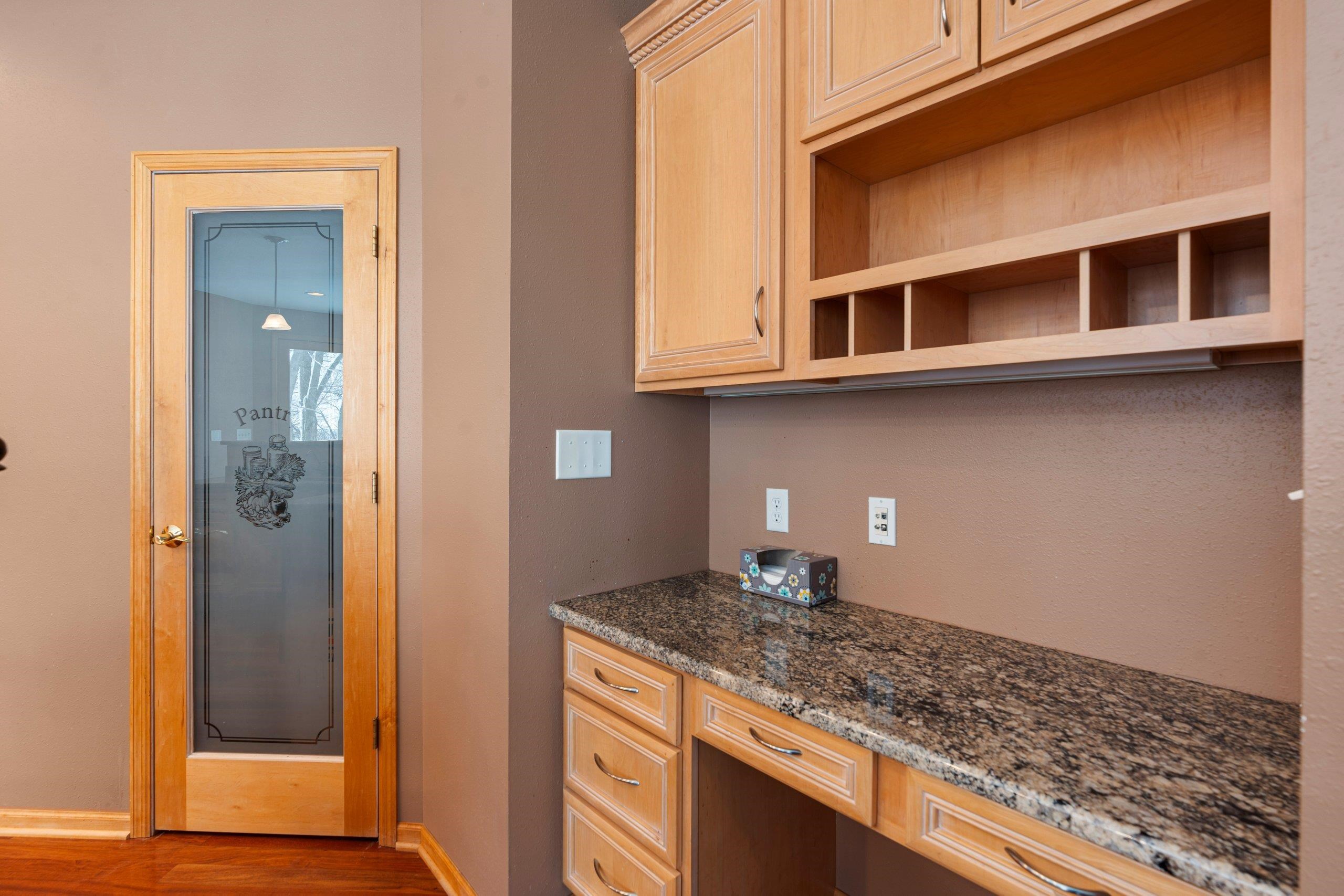 CHILTON, Wisconsin, 53014, United States, 5 Bedrooms Bedrooms, ,6 BathroomsBathrooms,Residential,For Sale,1927210