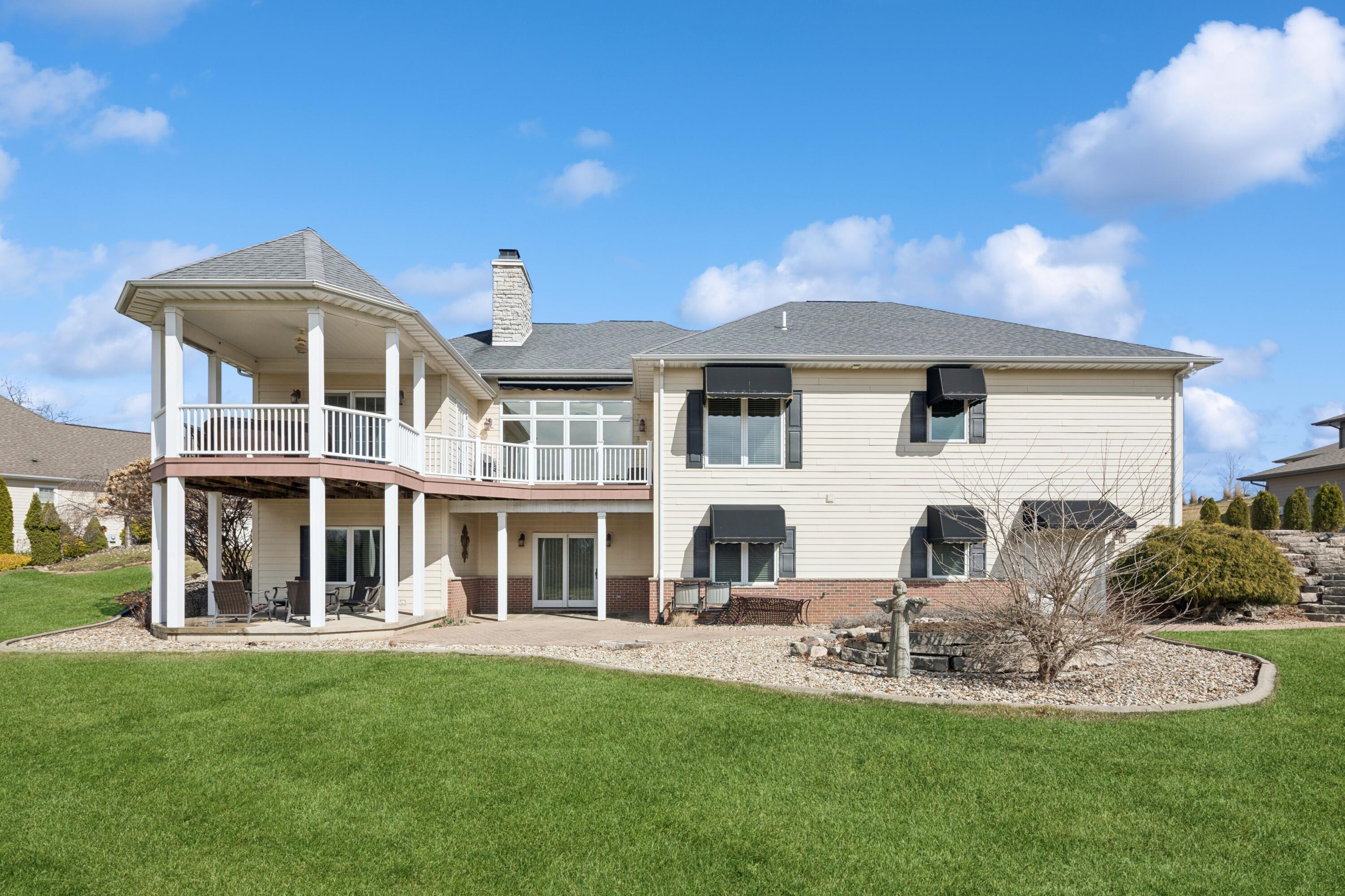 La Porte, Indiana, 46350, United States, 3 Bedrooms Bedrooms, ,3 BathroomsBathrooms,Residential,For Sale,1947117
