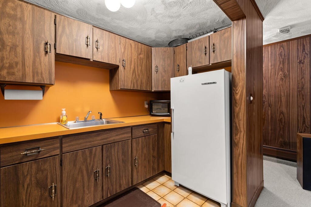 Everett, Massachusetts, 02149, United States, 3 Bedrooms Bedrooms, ,2 BathroomsBathrooms,Residential,For Sale,1937012