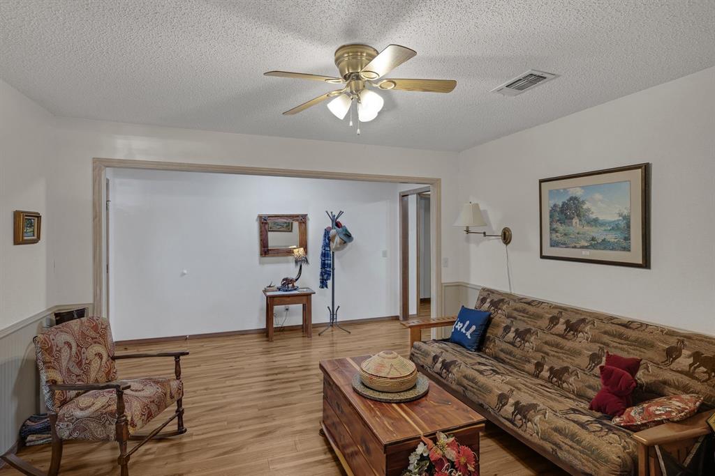 Honey Grove, Texas, 75446, United States, 3 Bedrooms Bedrooms, ,3 BathroomsBathrooms,Residential,For Sale,1840327