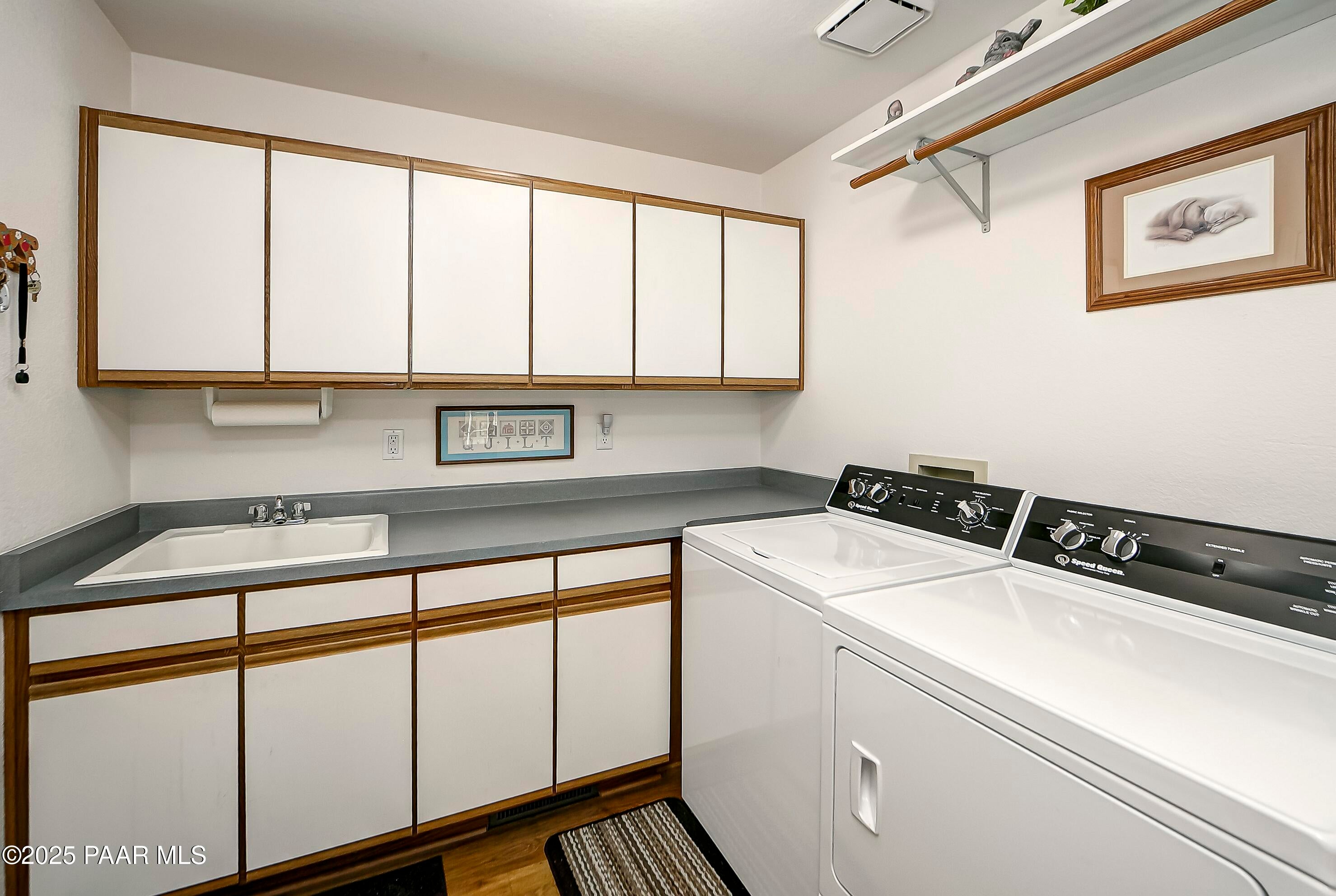 Prescott, Arizona, 86303, United States, 3 Bedrooms Bedrooms, ,2 BathroomsBathrooms,Residential,For Sale,1991312