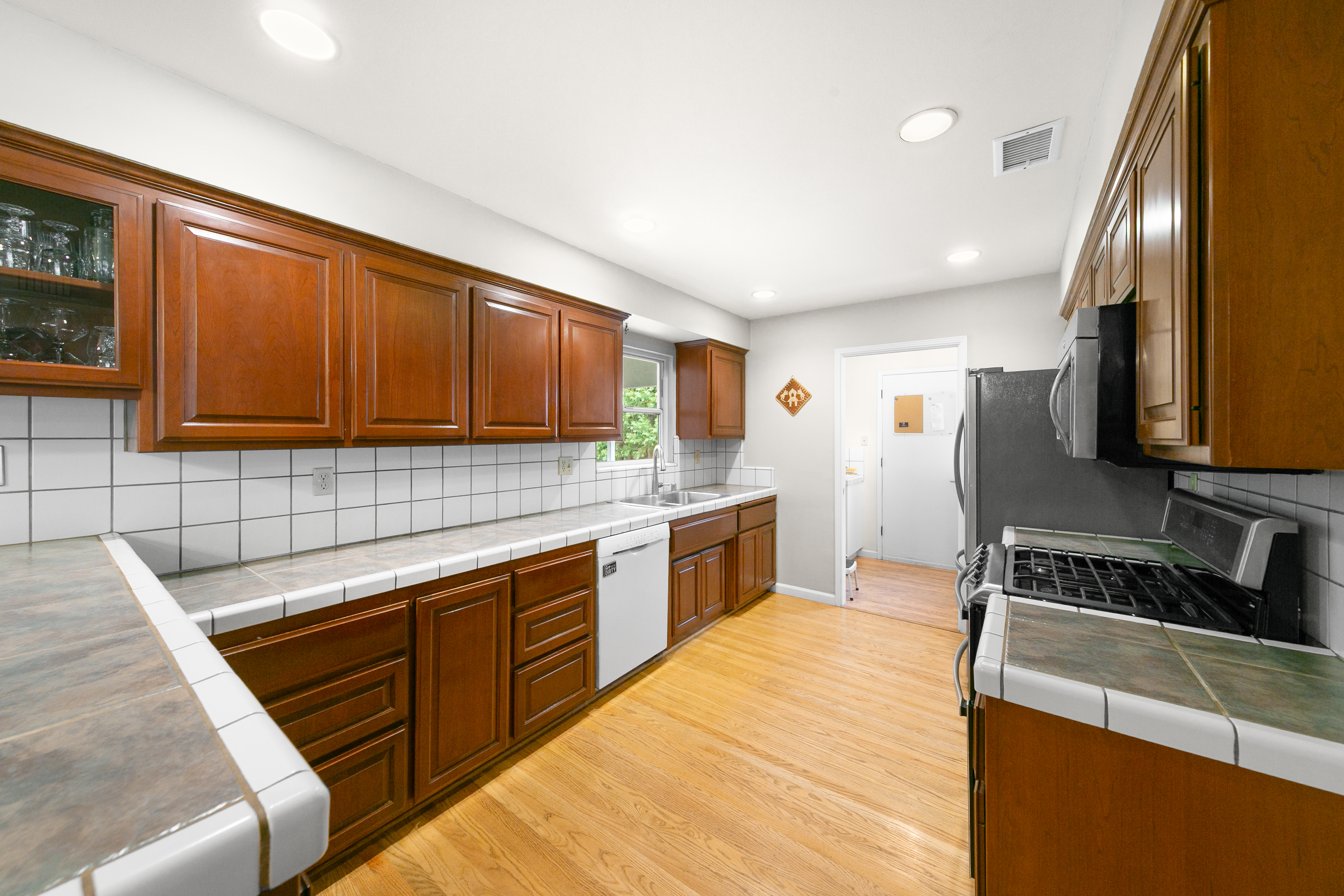  4013 Esperanza Drive, Sacramento, CA 95864 - 物件實景