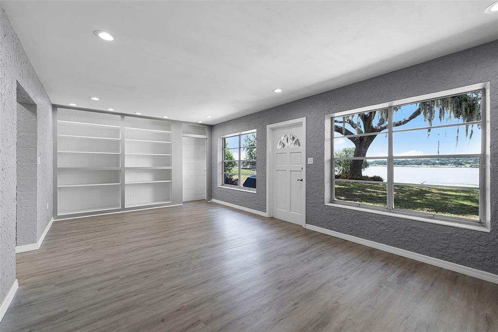 Lake Wales, Florida, 33853, United States, 4 Bedrooms Bedrooms, ,4 BathroomsBathrooms,Residential,For Sale,1927292