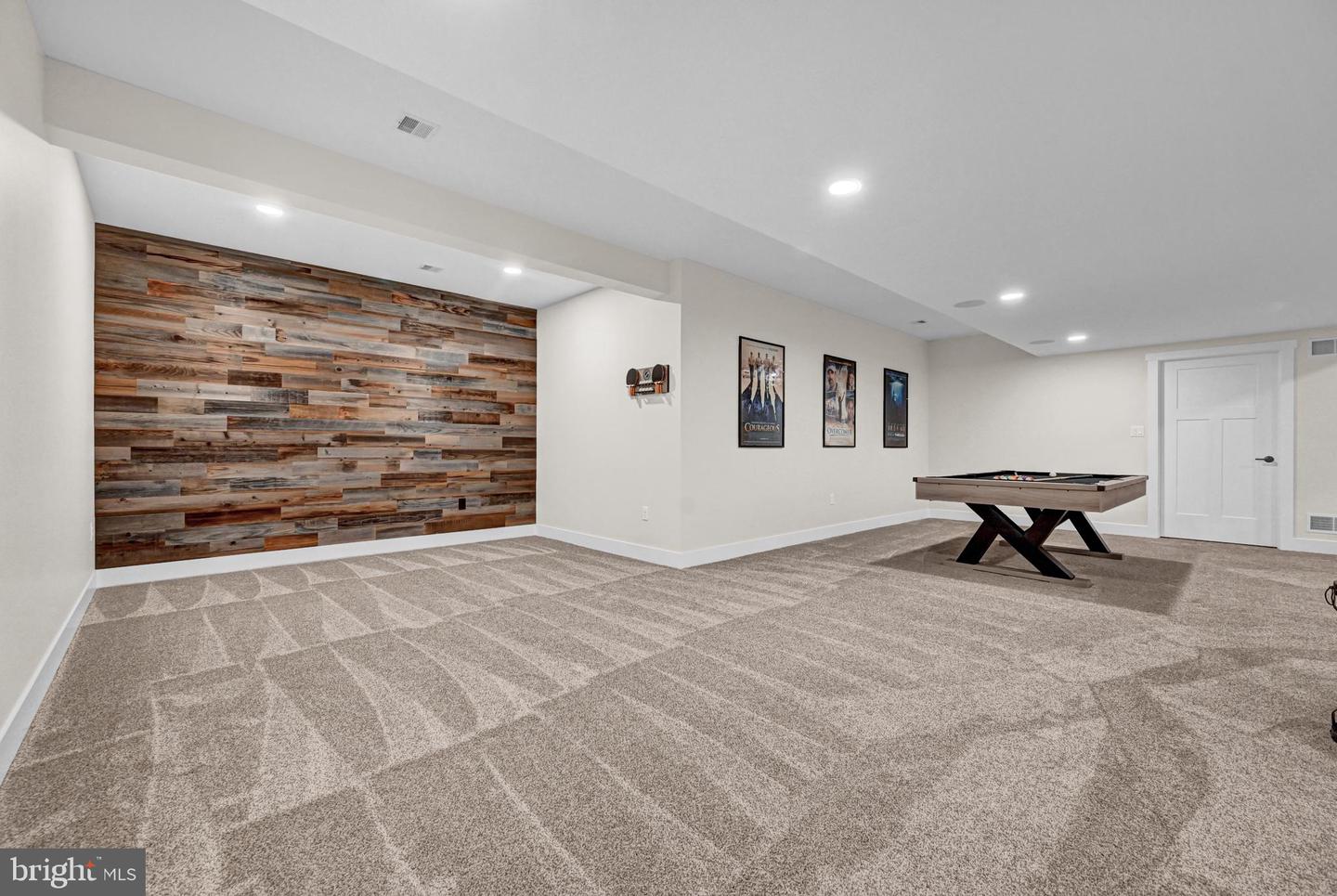 705 Oxford Drive Unit 39, York, Pennsylvania, 17406, United States, 4 Bedrooms Bedrooms, ,5 BathroomsBathrooms,Residential,For Sale,705 Oxford Drive Unit 39,1628330