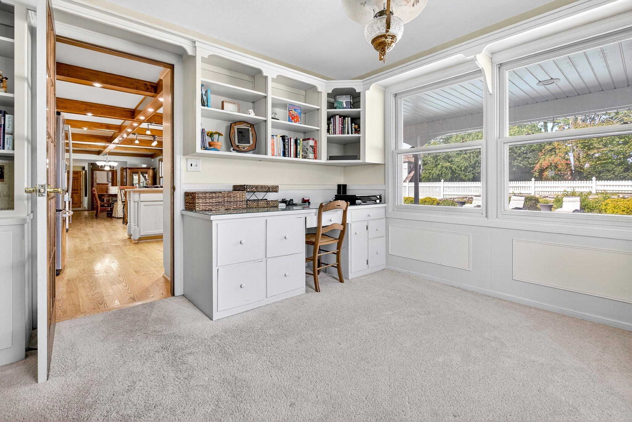 Hortonville, Wisconsin, 54944-9435, United States, 5 Bedrooms Bedrooms, ,4 BathroomsBathrooms,Residential,For Sale,1977478