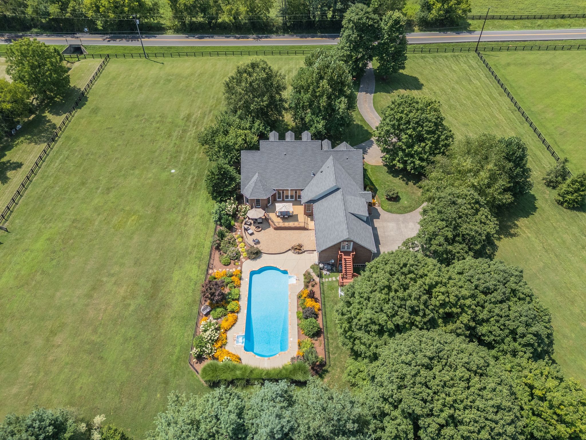  1924 Evergreen Rd, Thompsons Station, TN, 37179 - 物件實景