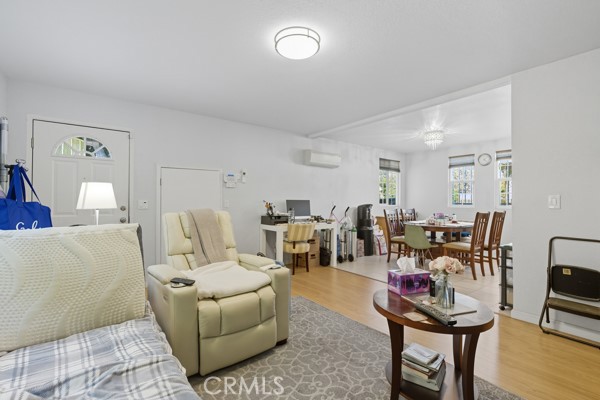 Los Angeles, California, 90007, United States, ,Residential,For Sale,1979560