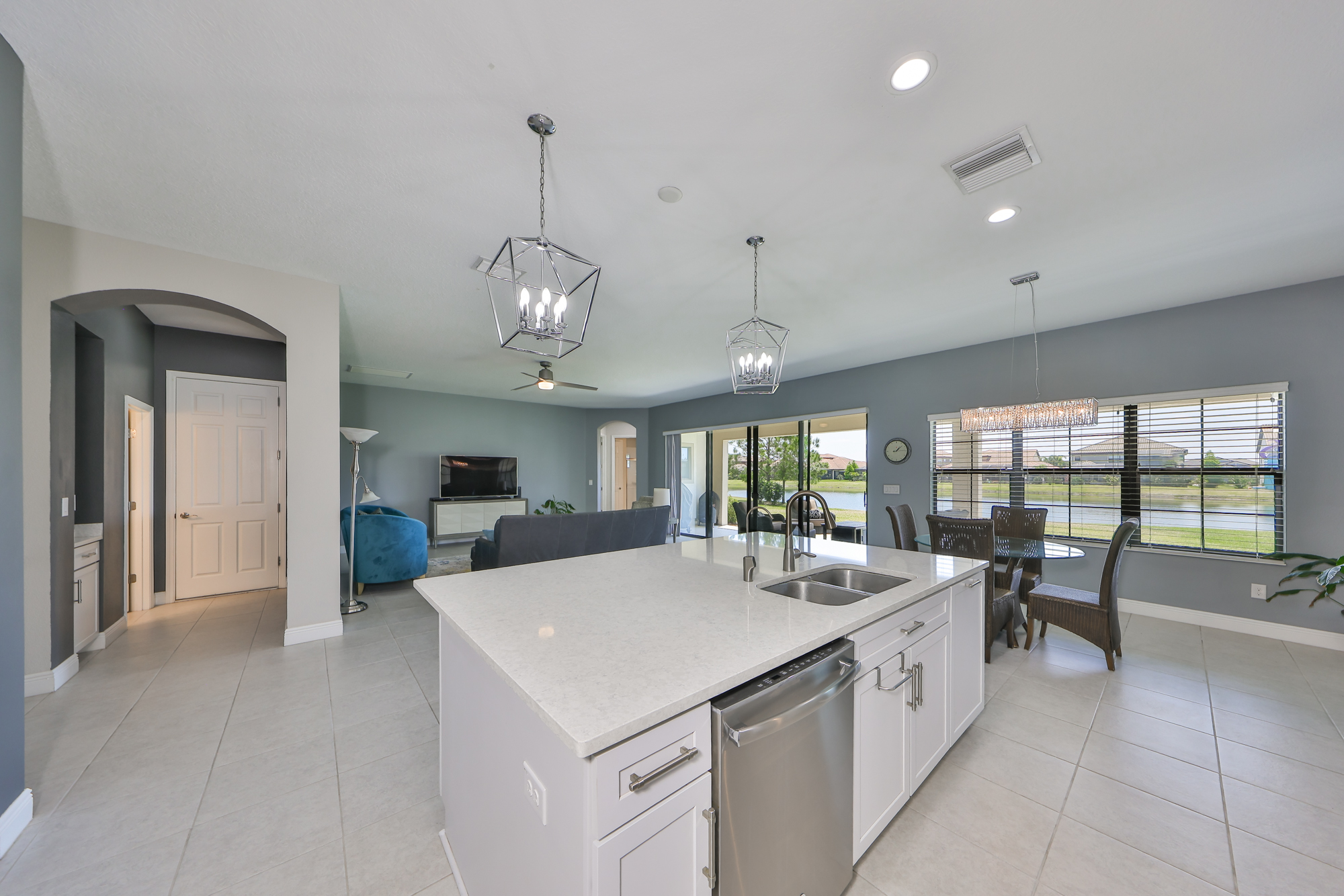 Riverview, Florida, 33579, United States, 5 Bedrooms Bedrooms, ,5 BathroomsBathrooms,Residential,For Sale,1944782