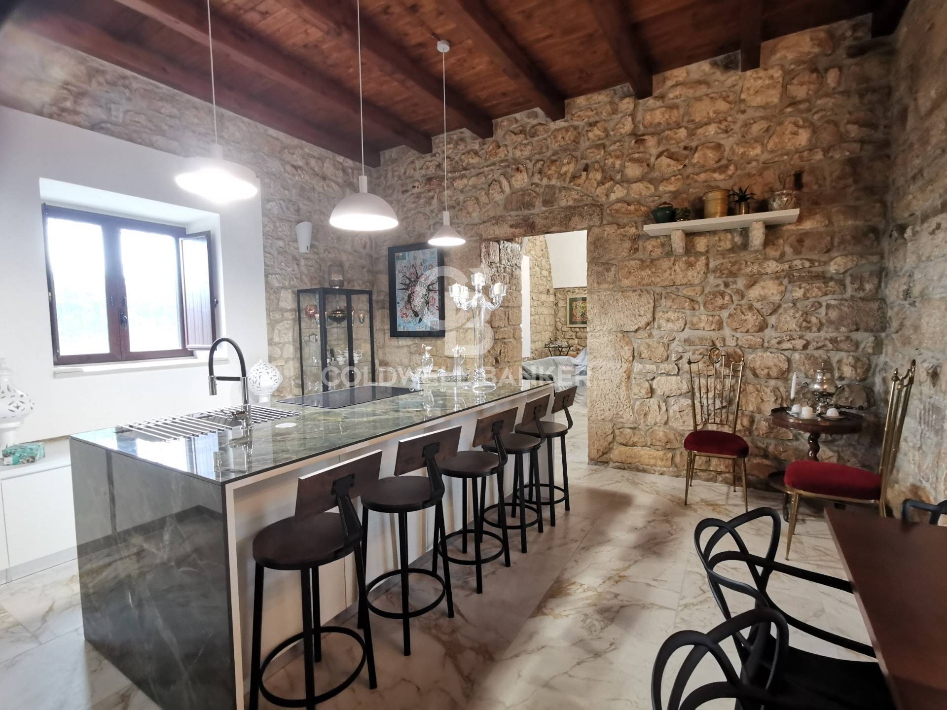 Modica, Ragusa, 97015, IT, 4 Bedrooms Bedrooms, ,6 BathroomsBathrooms,Residential,For Sale,1827626