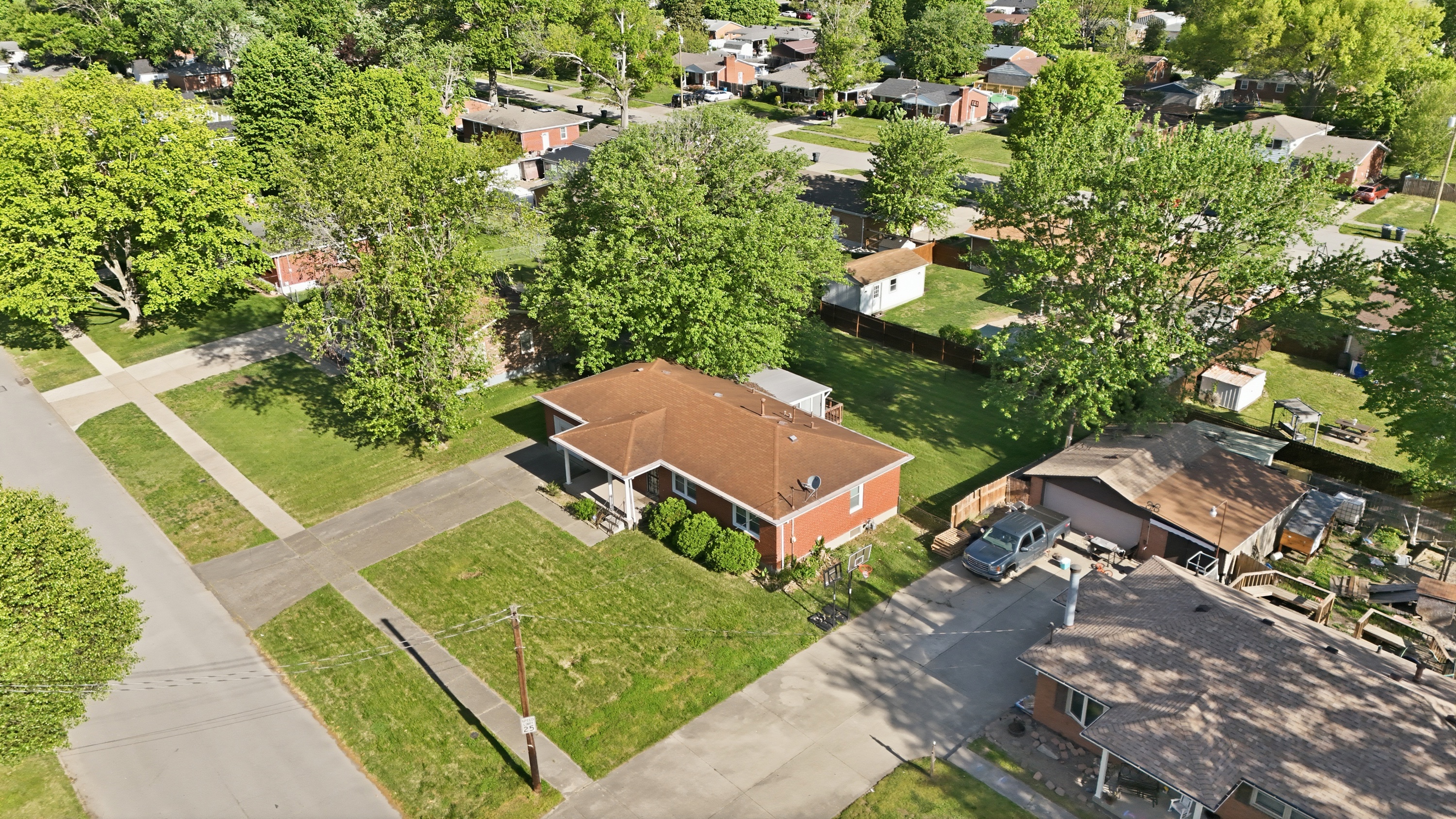  7003 Sunny Vale Way, Louisville, KY 40272 - 物件實景