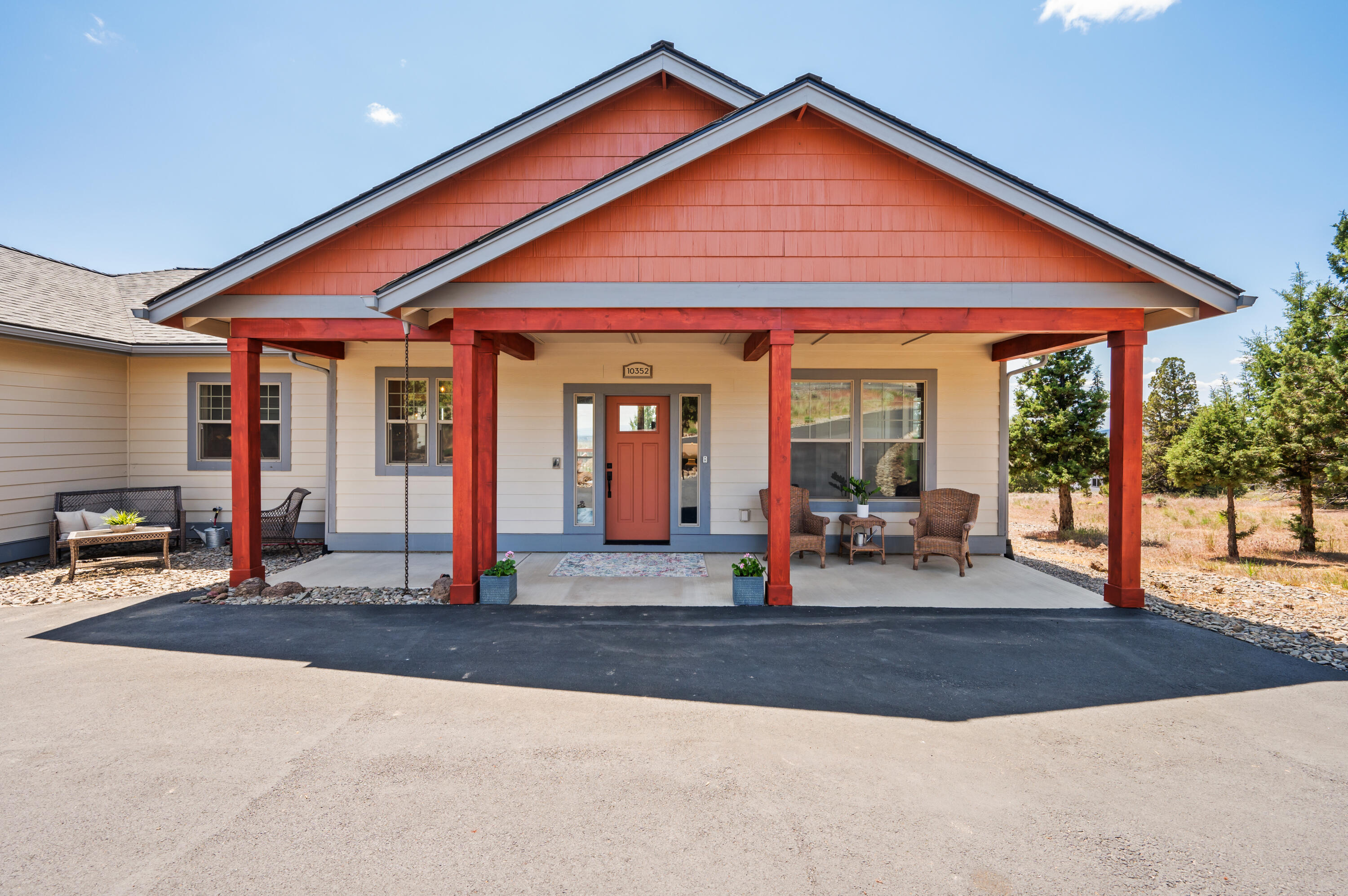 Prineville, Oregon, 97754, United States, 3 Bedrooms Bedrooms, ,2 BathroomsBathrooms,Residential,For Sale,1848132