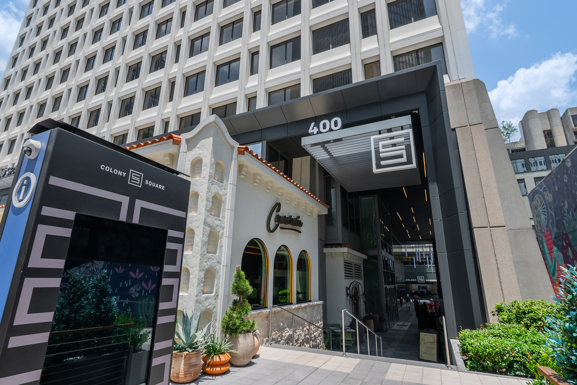  Fully Renovated Two-story Condo in the Iconic Colony House at Colony Square - 物件實景