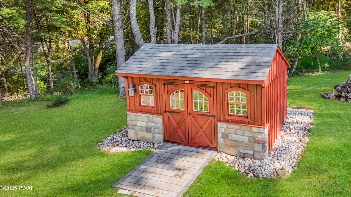 Milford, Pennsylvania, 18337, United States, 3 Bedrooms Bedrooms, ,3 BathroomsBathrooms,Residential,For Sale,1981276