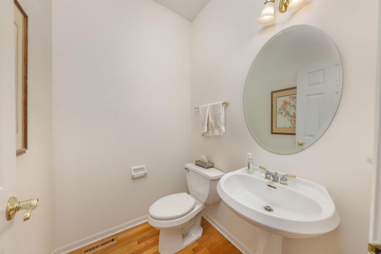 2353 Woodglen Drive, Aurora, Illinois, 60502, United States, 3 Bedrooms Bedrooms, ,3 BathroomsBathrooms,Residential,For Sale,2353 Woodglen Drive,1682401