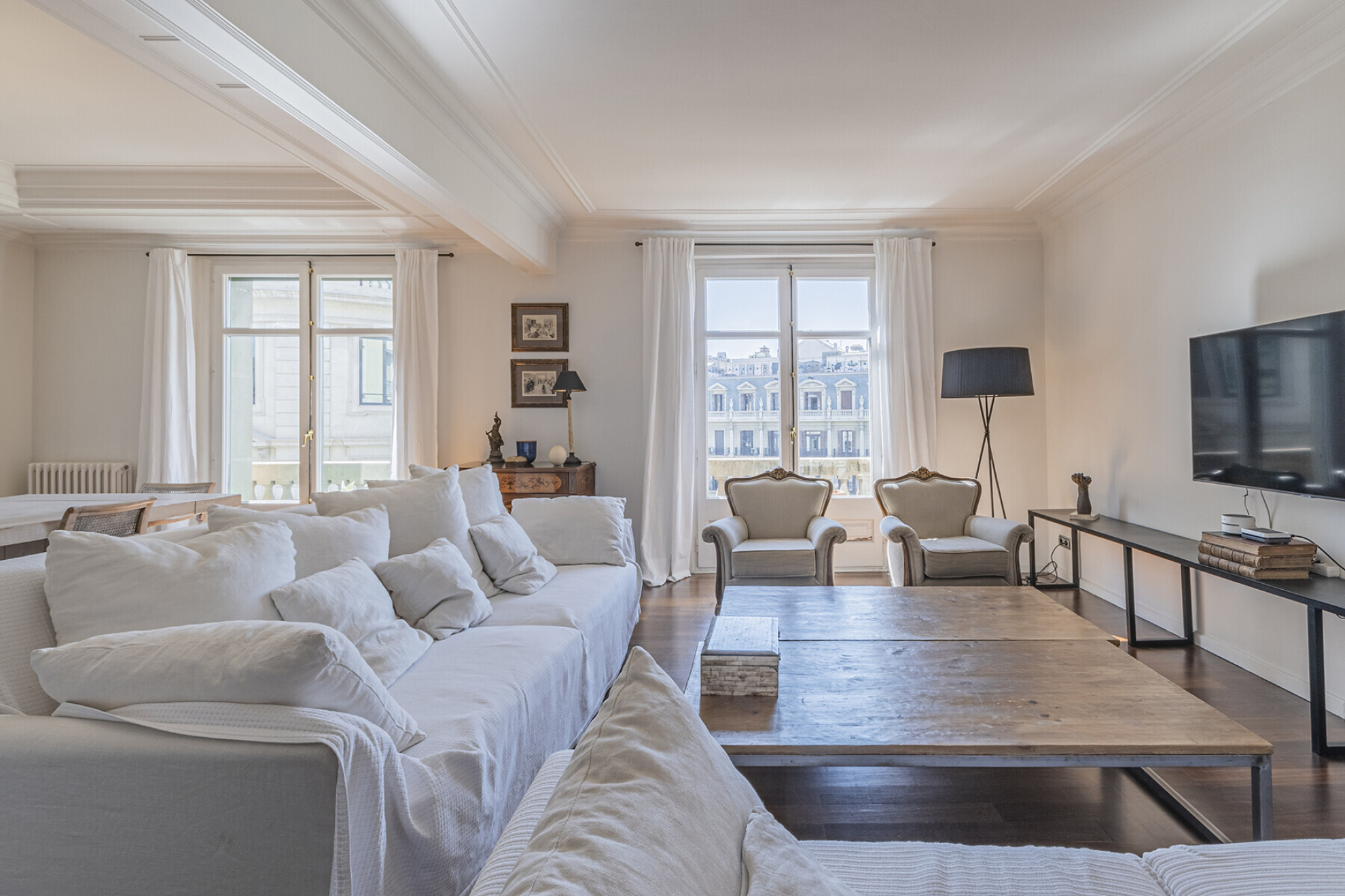  Elegant property in a stately estate on Avenida Diagonal - 物件實景