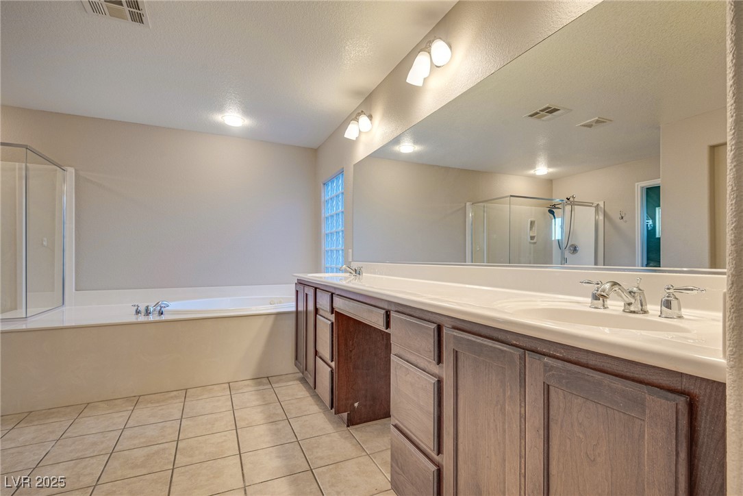 Las Vegas, Nevada, 89135, United States, 3 Bedrooms Bedrooms, ,3 BathroomsBathrooms,Residential,For Sale,2003378