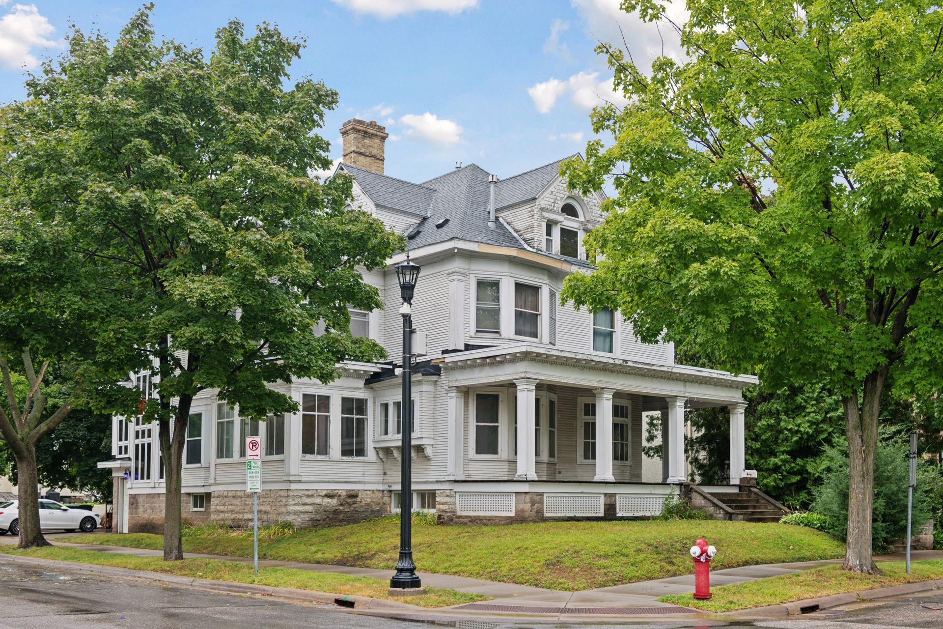 Minneapolis, Minnesota, 55403, United States, ,Residential,For Sale,1948501