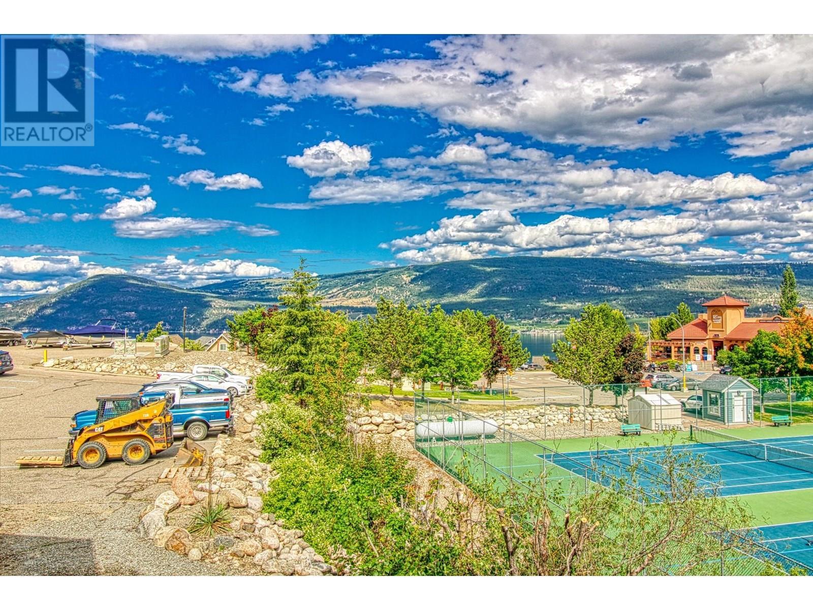 KELOWNA, British Columbia, V1Z 3R8, CA, 3 Bedrooms Bedrooms, ,2 BathroomsBathrooms,Residential,For Sale,1897837
