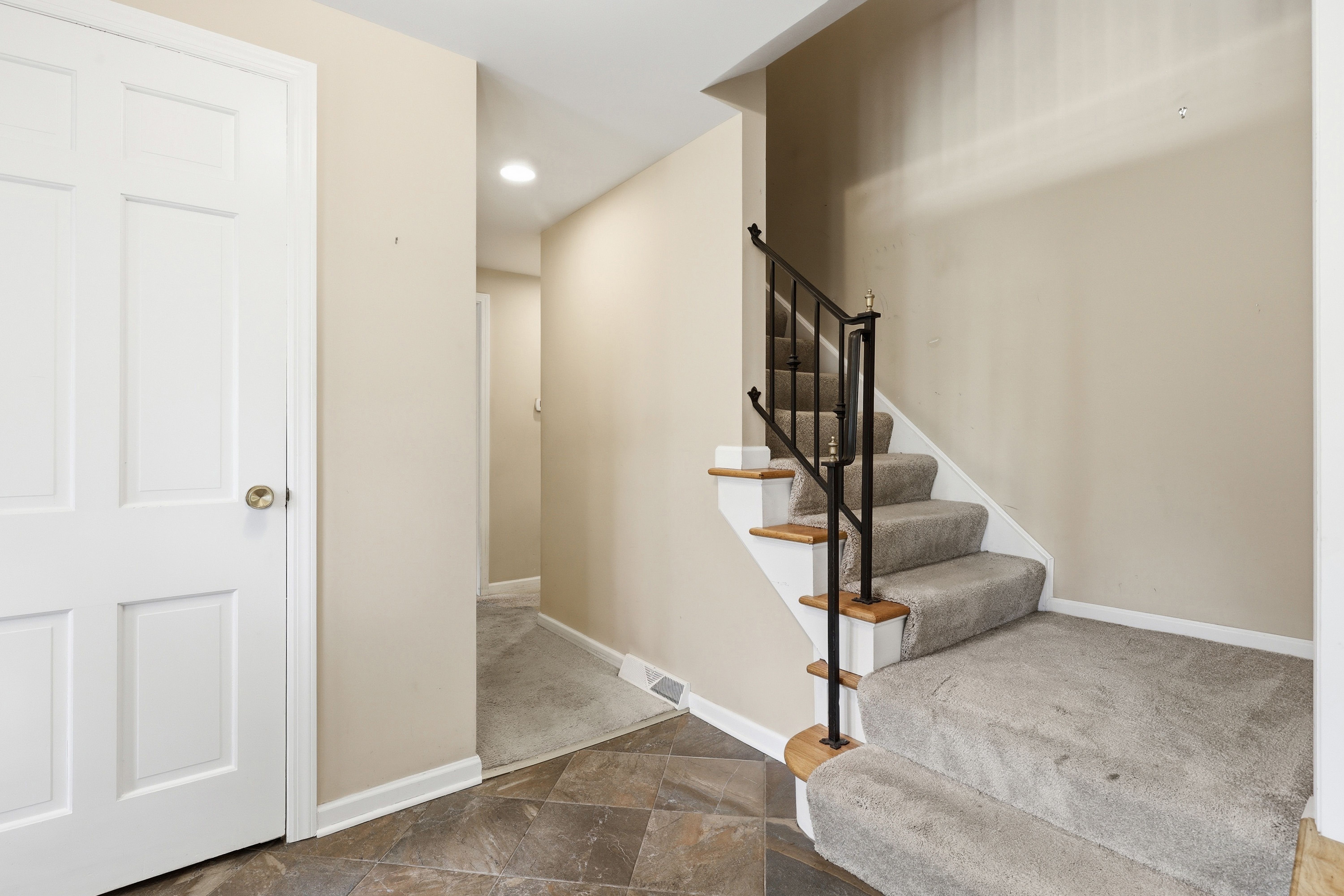  1534 King Charles Drive, Pittsburgh, PA 15237 - 物件實景