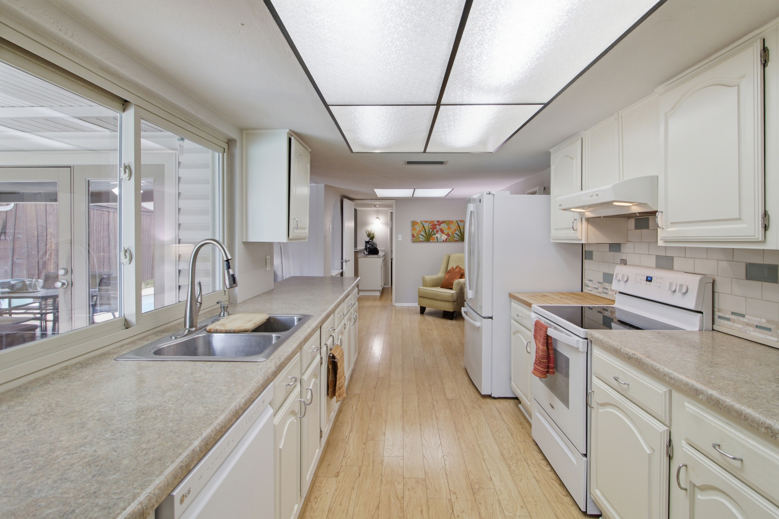  4913 Roberts Drive - 物件實景