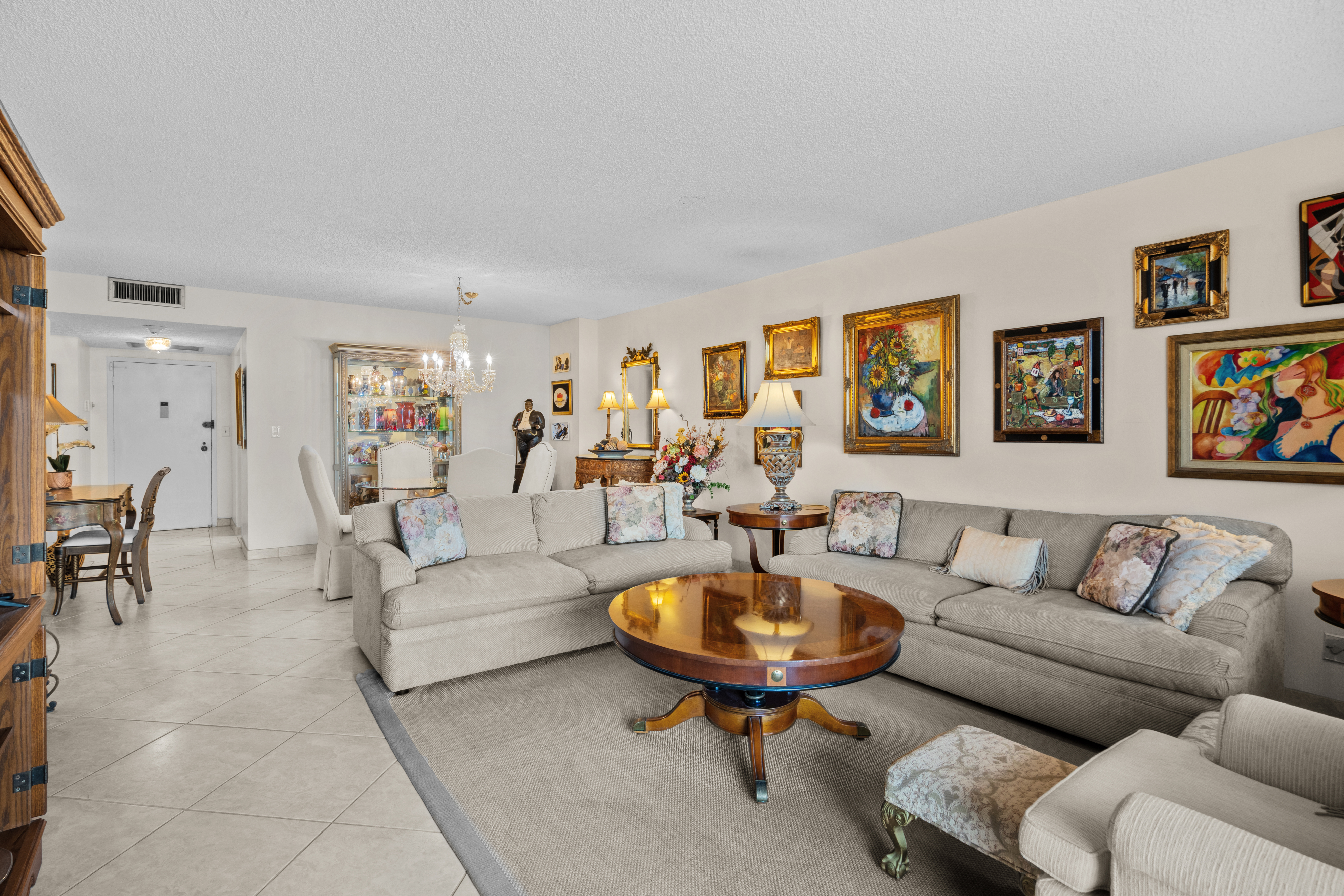  2500 Parkview Dr, Hallandale Beach, FL, 33009 - 物件實景