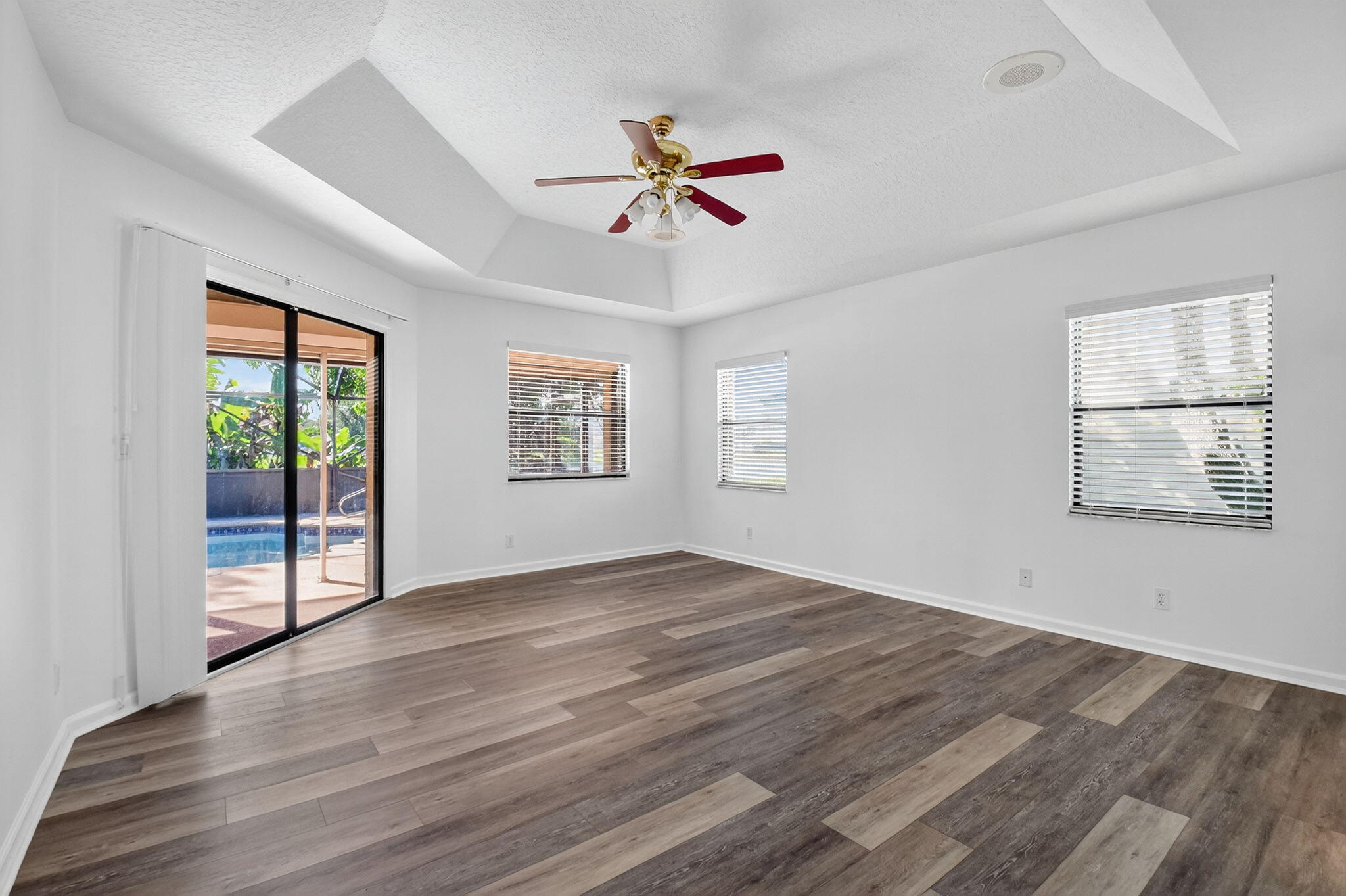 Royal Palm Beach, Florida, 33411, United States, 3 Bedrooms Bedrooms, ,2 BathroomsBathrooms,Residential,For Sale,1992913