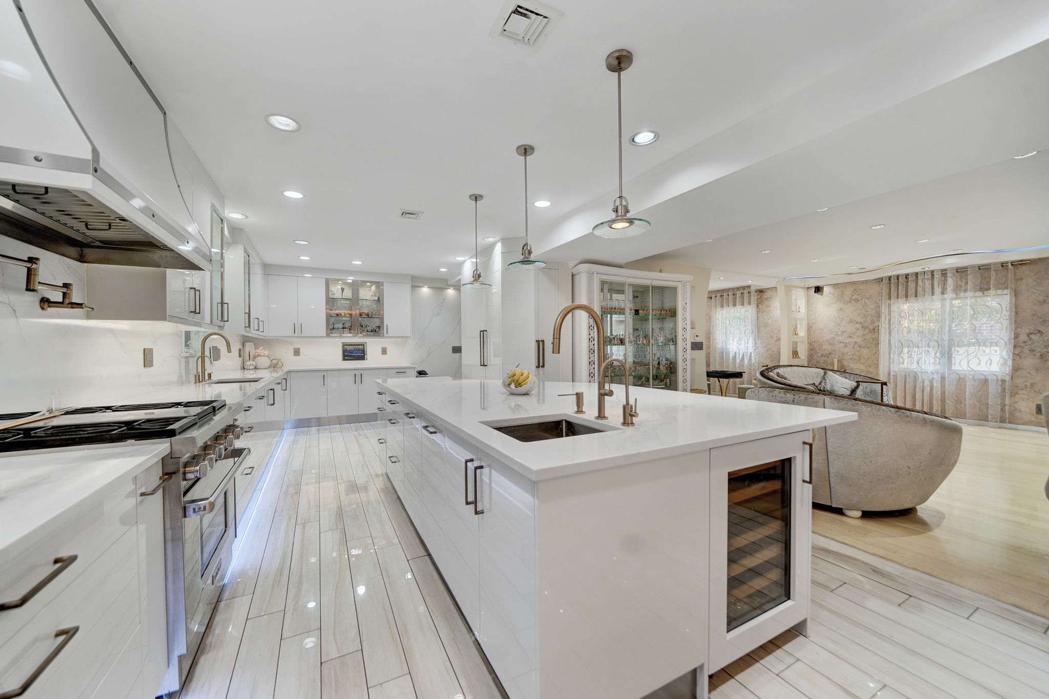  180-15 Aberdeen Road, Jamaica Estates, NY 11432 - 物件實景