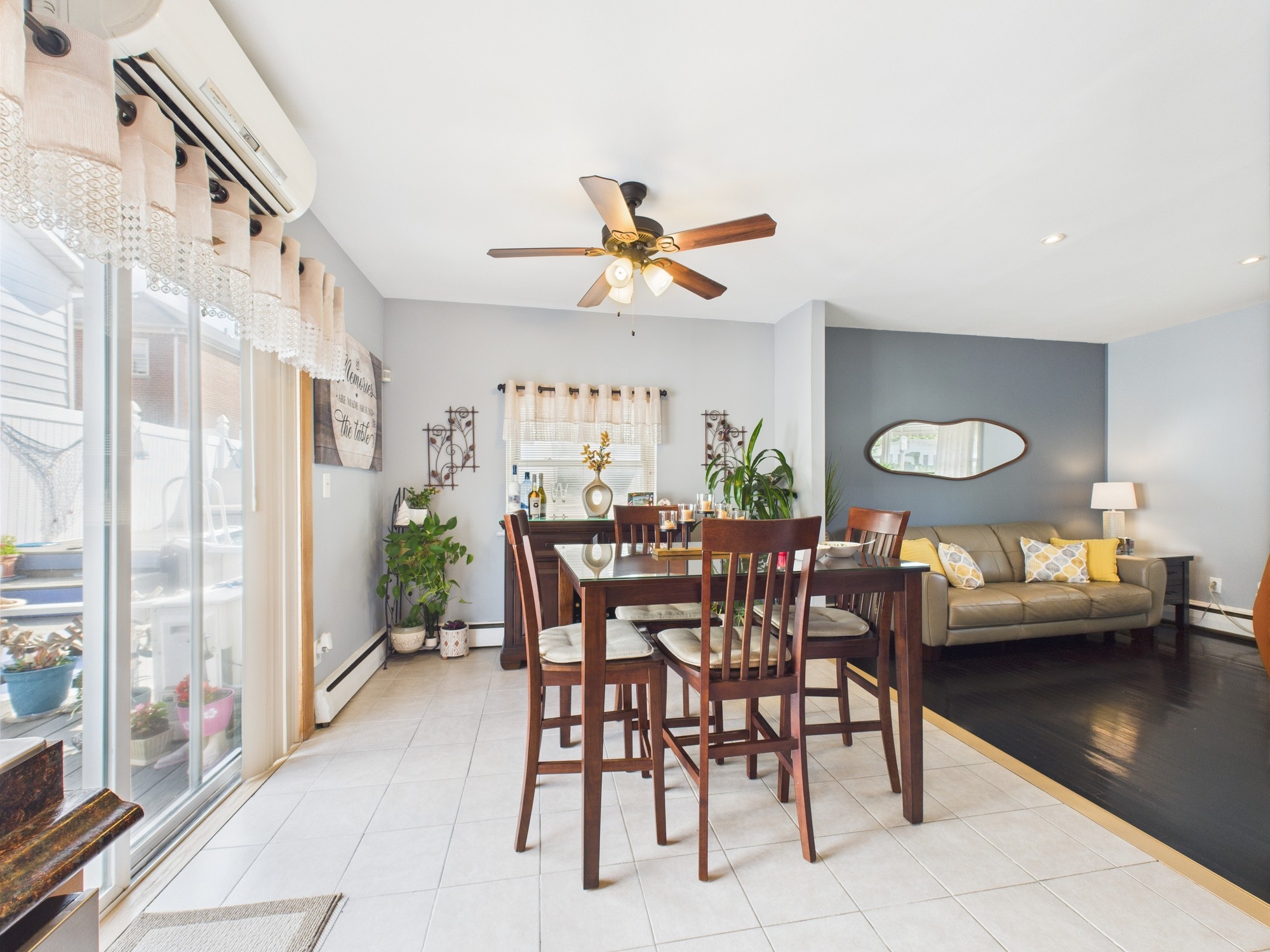 Bronx, New York, 10465, United States, 3 Bedrooms Bedrooms, ,3 BathroomsBathrooms,Residential,For Sale,1895148