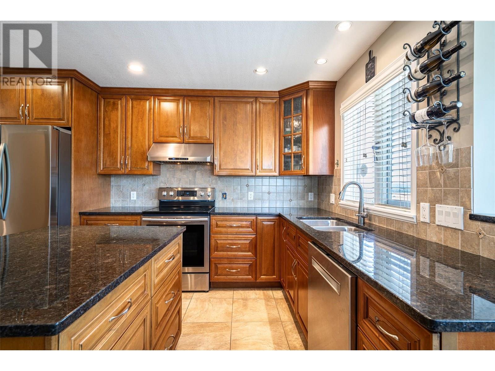 VERNON, British Columbia, V1H 1X1, CA, 4 Bedrooms Bedrooms, ,3 BathroomsBathrooms,Residential,For Sale,1948801