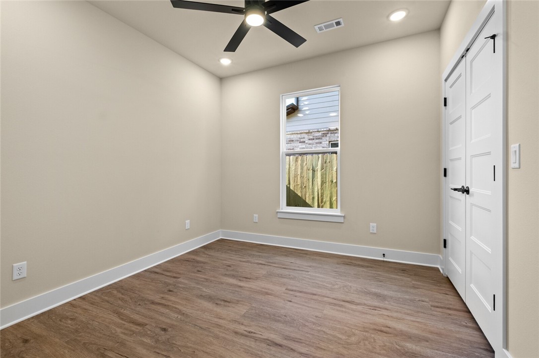 Centerton, Arkansas, 72719, United States, 4 Bedrooms Bedrooms, ,3 BathroomsBathrooms,Residential,For Sale,1890253