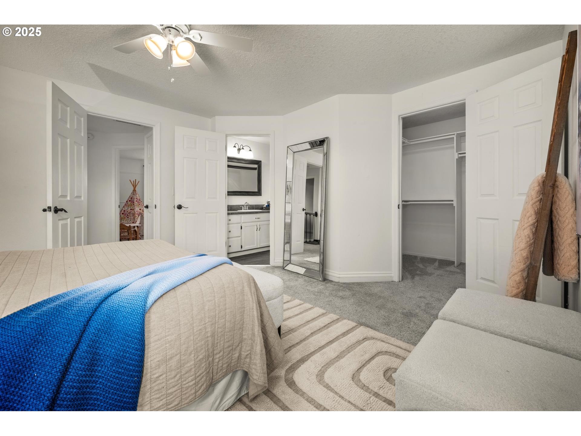 Hillsboro, Oregon, 97124, United States, 3 Bedrooms Bedrooms, ,2 BathroomsBathrooms,Residential,For Sale,1865919