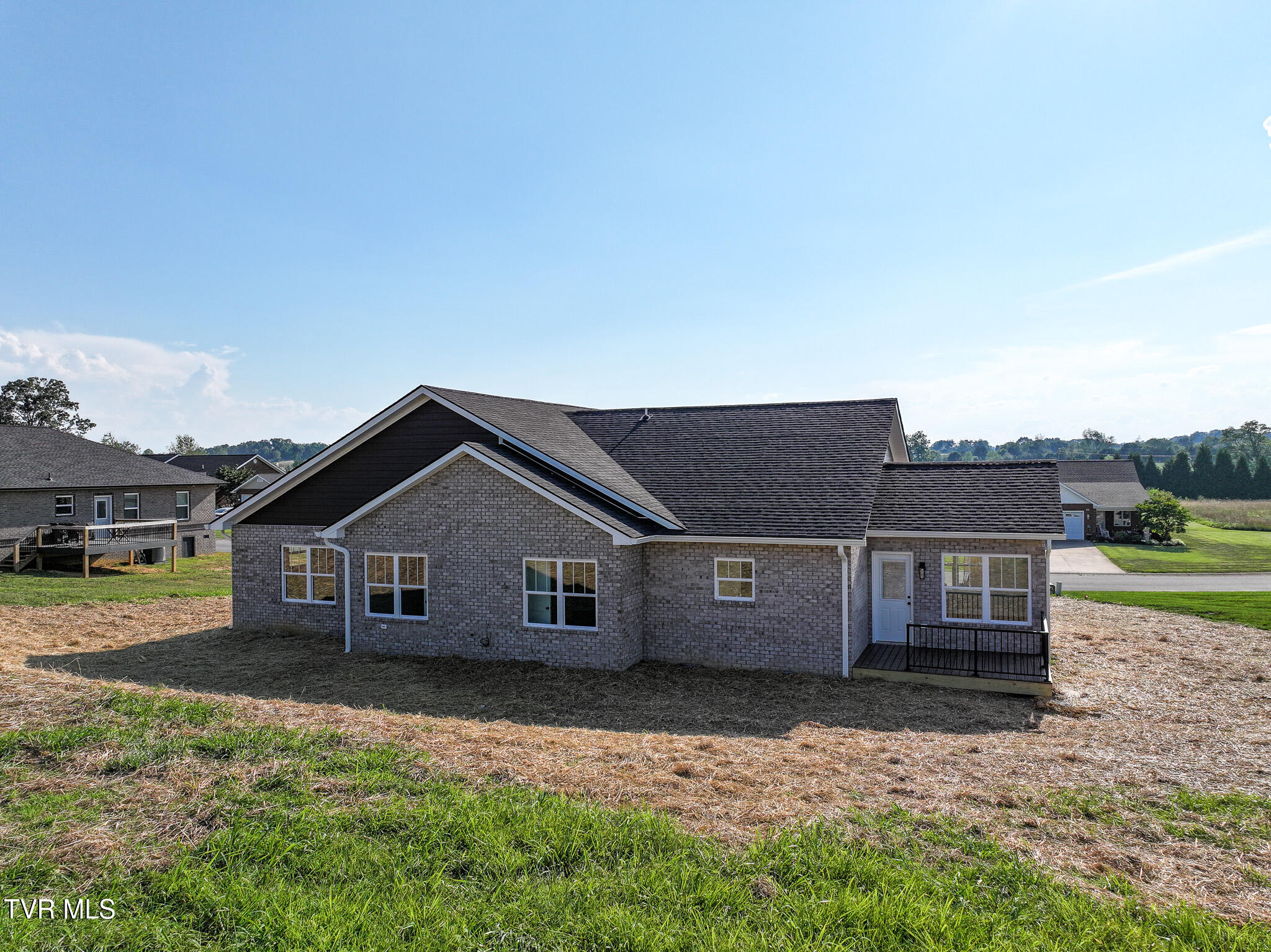 Greeneville, Tennessee, 37745, United States, 3 Bedrooms Bedrooms, ,2 BathroomsBathrooms,Residential,For Sale,1935533
